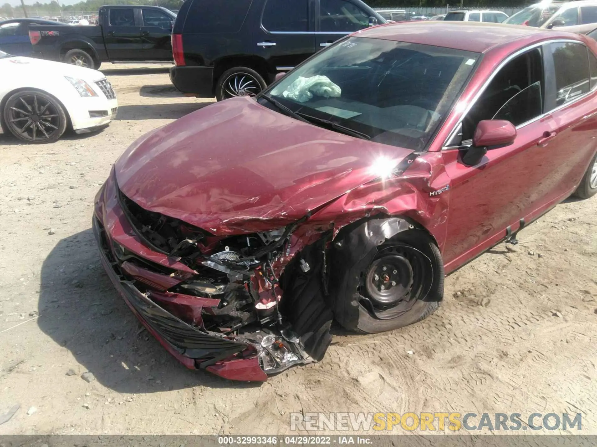 6 Photograph of a damaged car 4T1C31AK4LU527171 TOYOTA CAMRY 2020