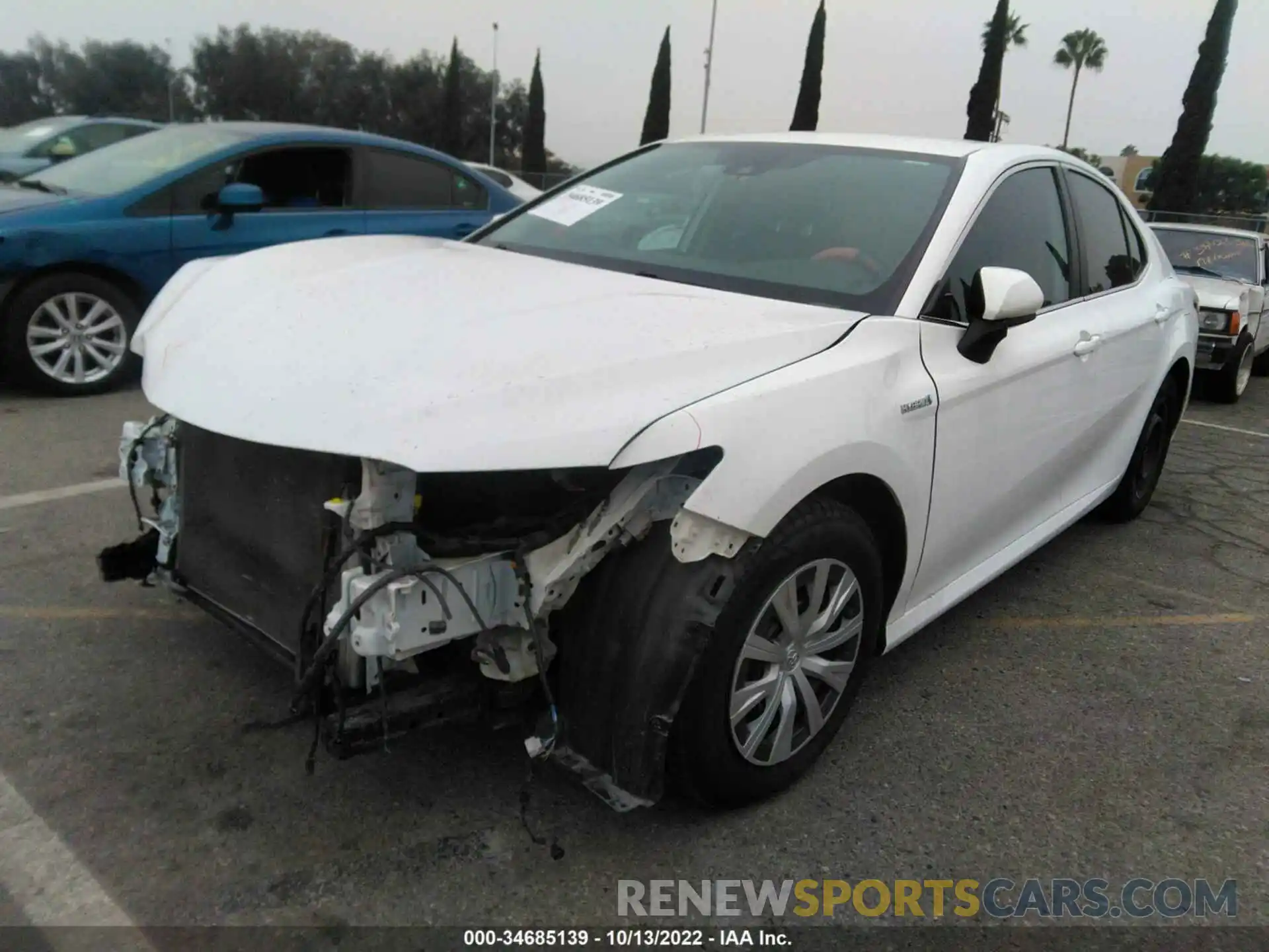 2 Photograph of a damaged car 4T1C31AK4LU530930 TOYOTA CAMRY 2020