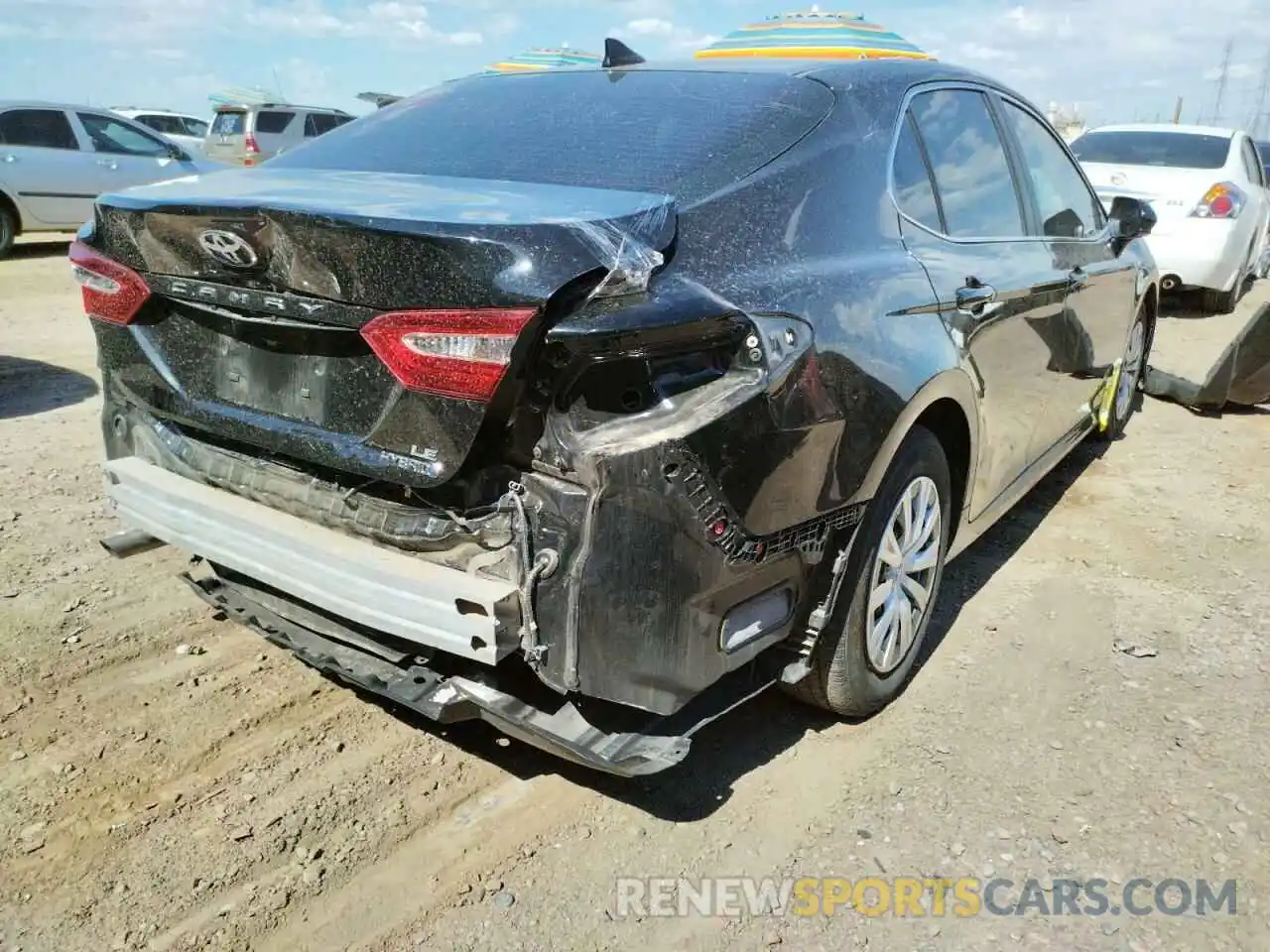 4 Photograph of a damaged car 4T1C31AK4LU534993 TOYOTA CAMRY 2020