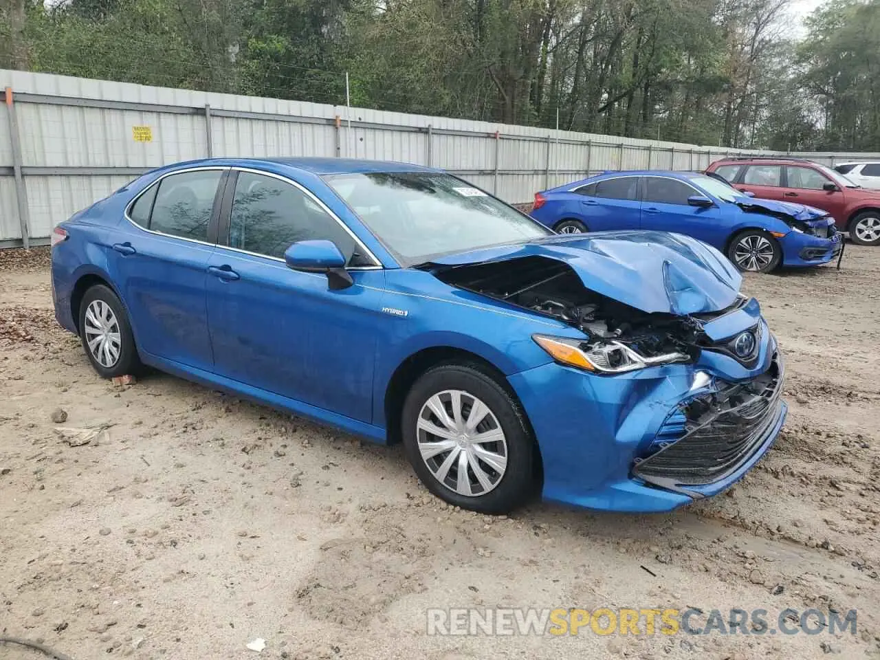 4 Photograph of a damaged car 4T1C31AK5LU011126 TOYOTA CAMRY 2020
