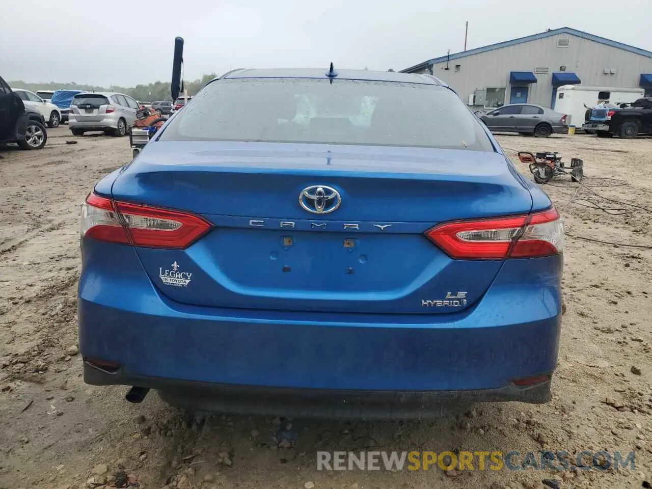 6 Photograph of a damaged car 4T1C31AK5LU011126 TOYOTA CAMRY 2020
