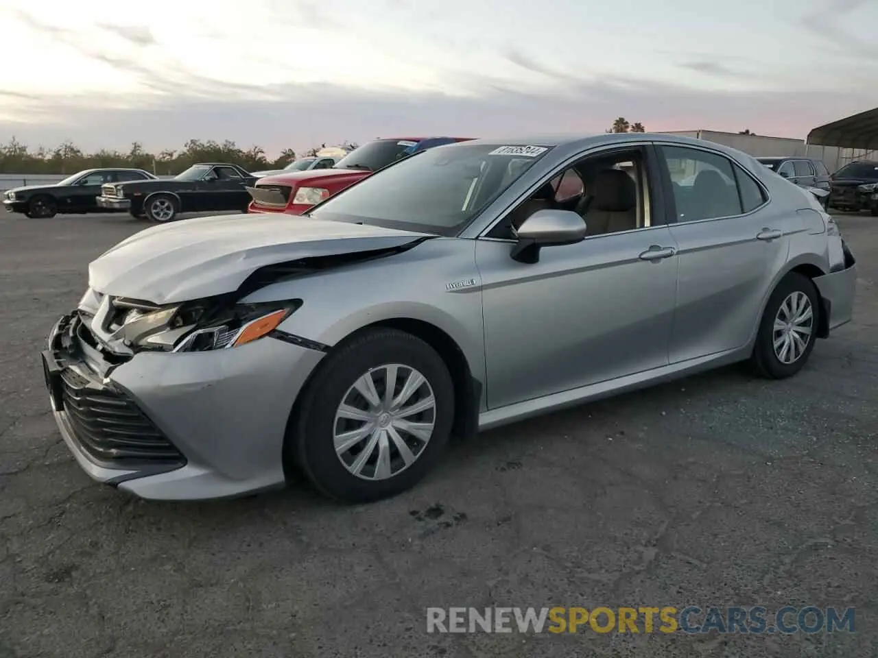 1 Photograph of a damaged car 4T1C31AK5LU019596 TOYOTA CAMRY 2020