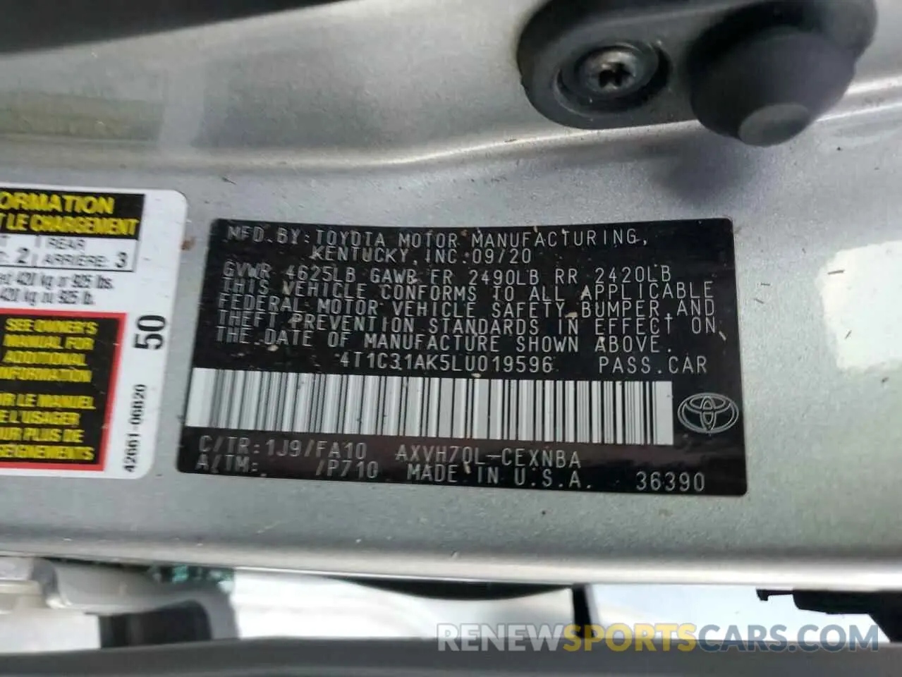 12 Photograph of a damaged car 4T1C31AK5LU019596 TOYOTA CAMRY 2020