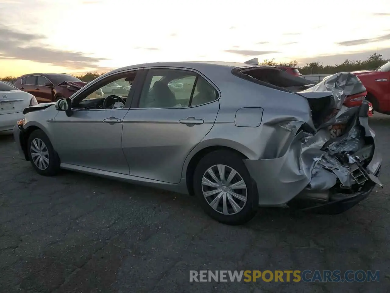 2 Photograph of a damaged car 4T1C31AK5LU019596 TOYOTA CAMRY 2020
