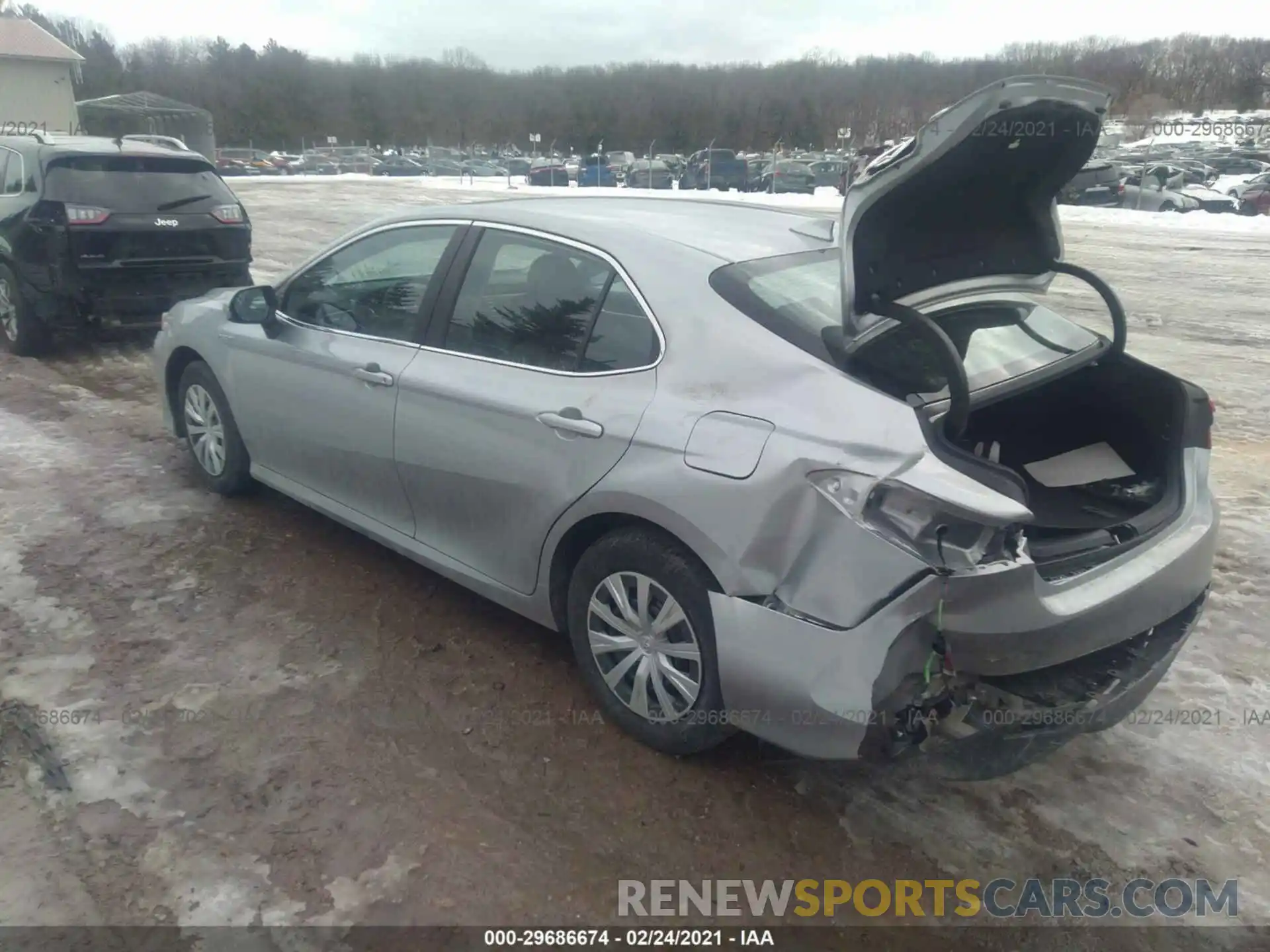 3 Photograph of a damaged car 4T1C31AK5LU522464 TOYOTA CAMRY 2020