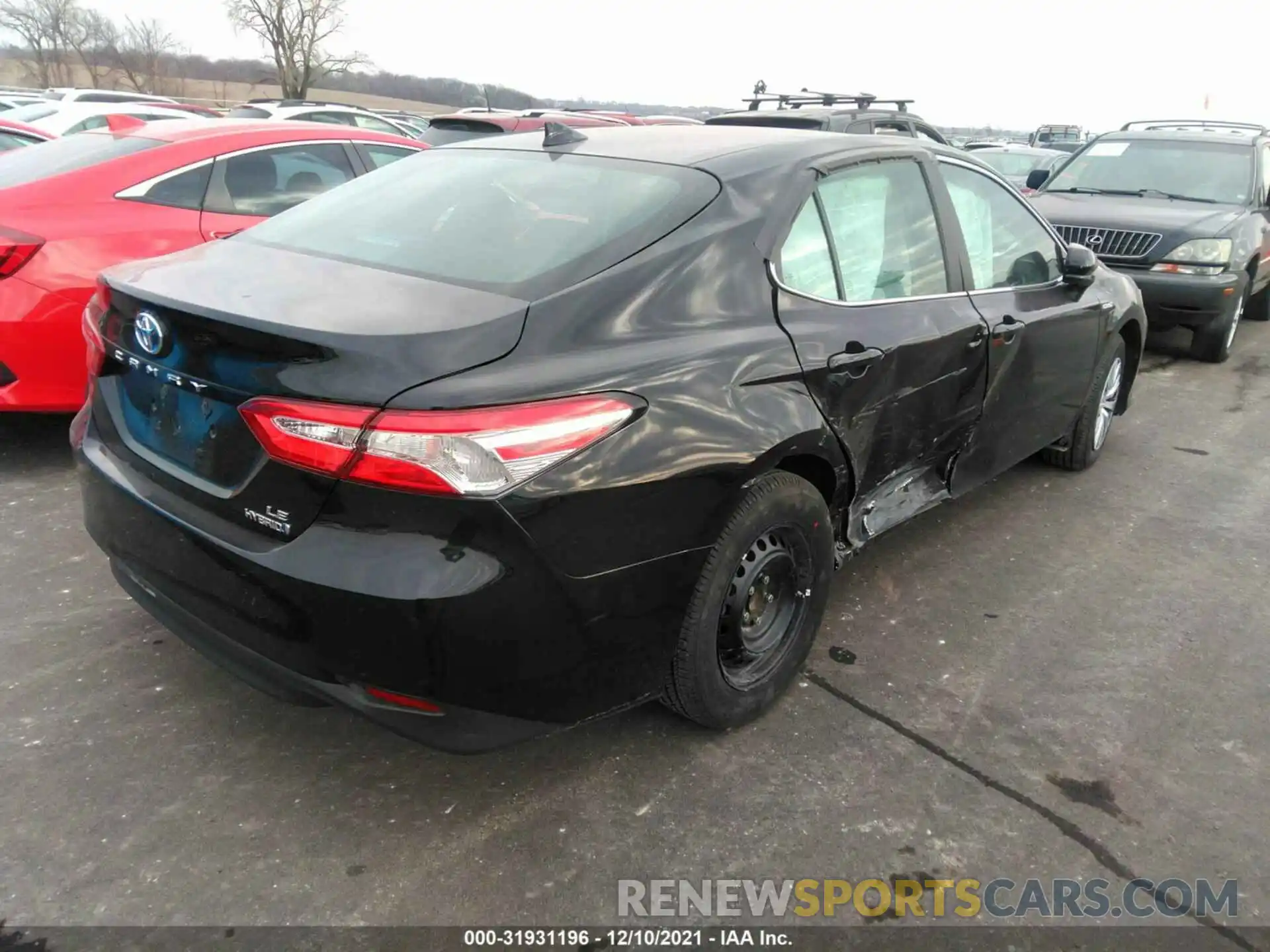 4 Photograph of a damaged car 4T1C31AK5LU535831 TOYOTA CAMRY 2020