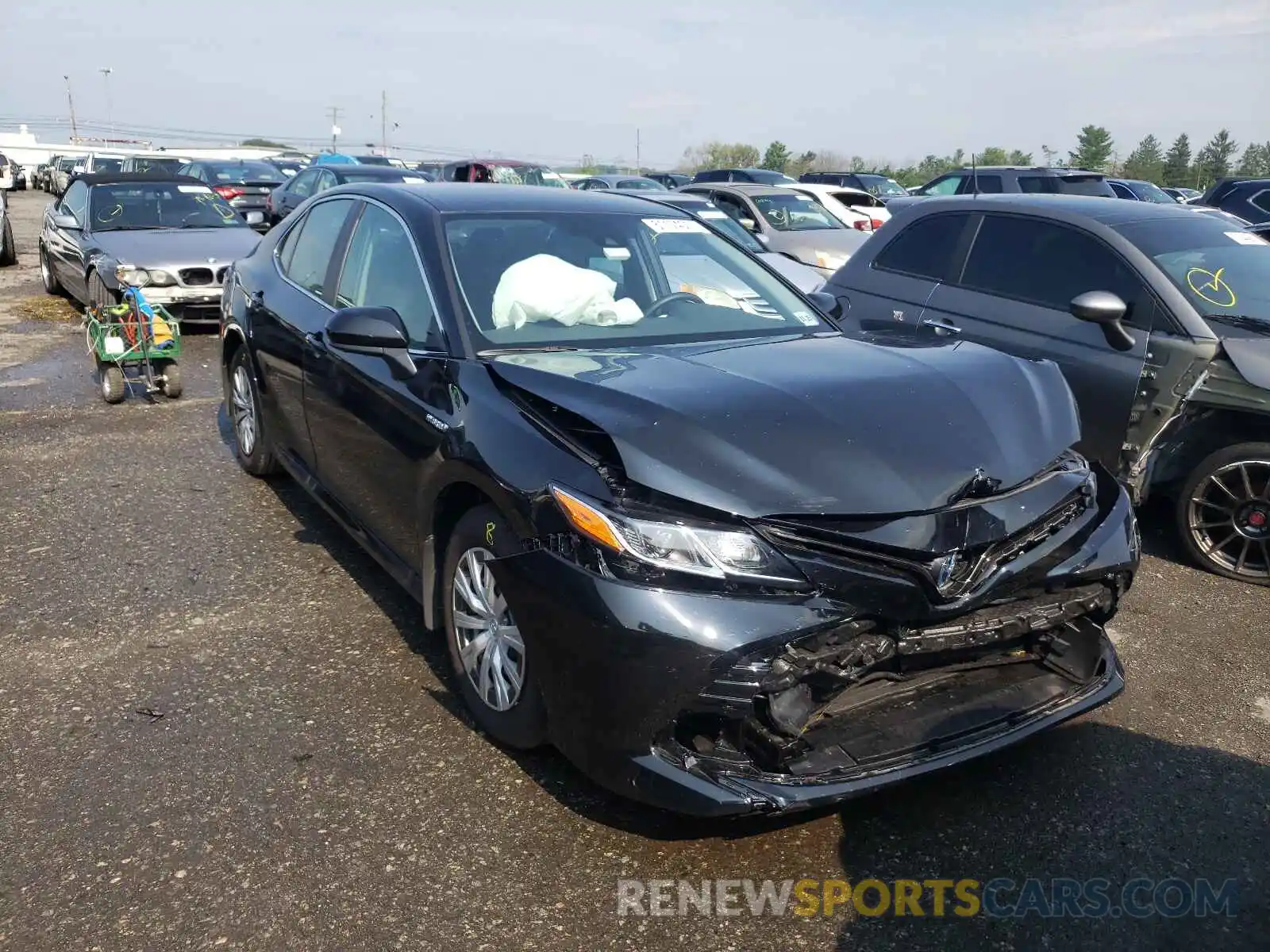 1 Photograph of a damaged car 4T1C31AK5LU536574 TOYOTA CAMRY 2020