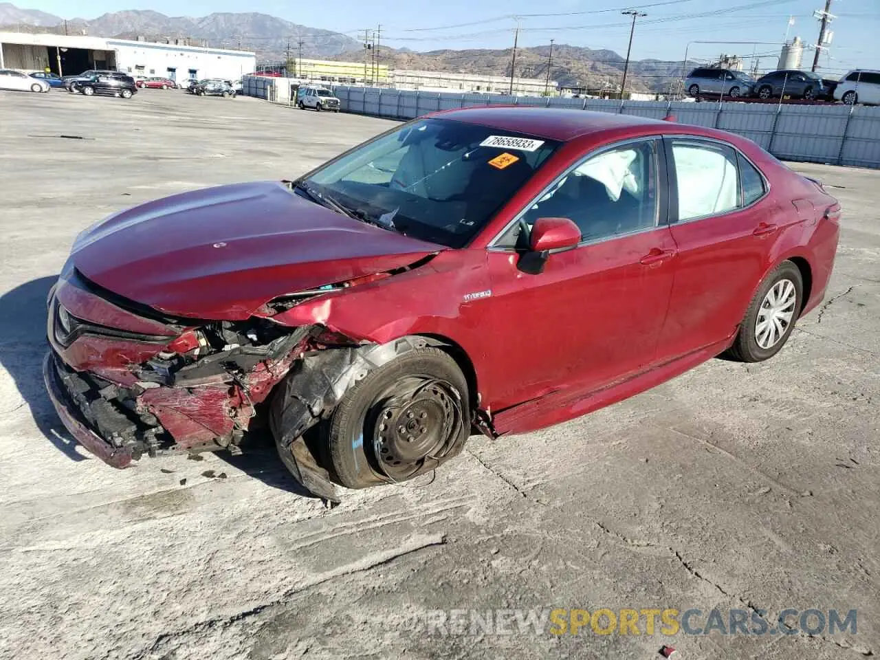 1 Photograph of a damaged car 4T1C31AK6LU524398 TOYOTA CAMRY 2020