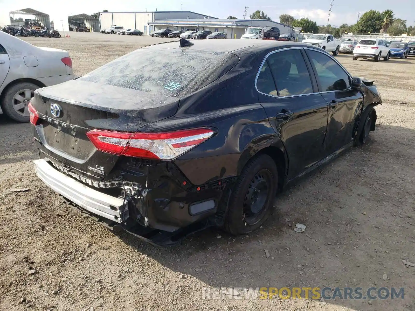 4 Photograph of a damaged car 4T1C31AK6LU529973 TOYOTA CAMRY 2020