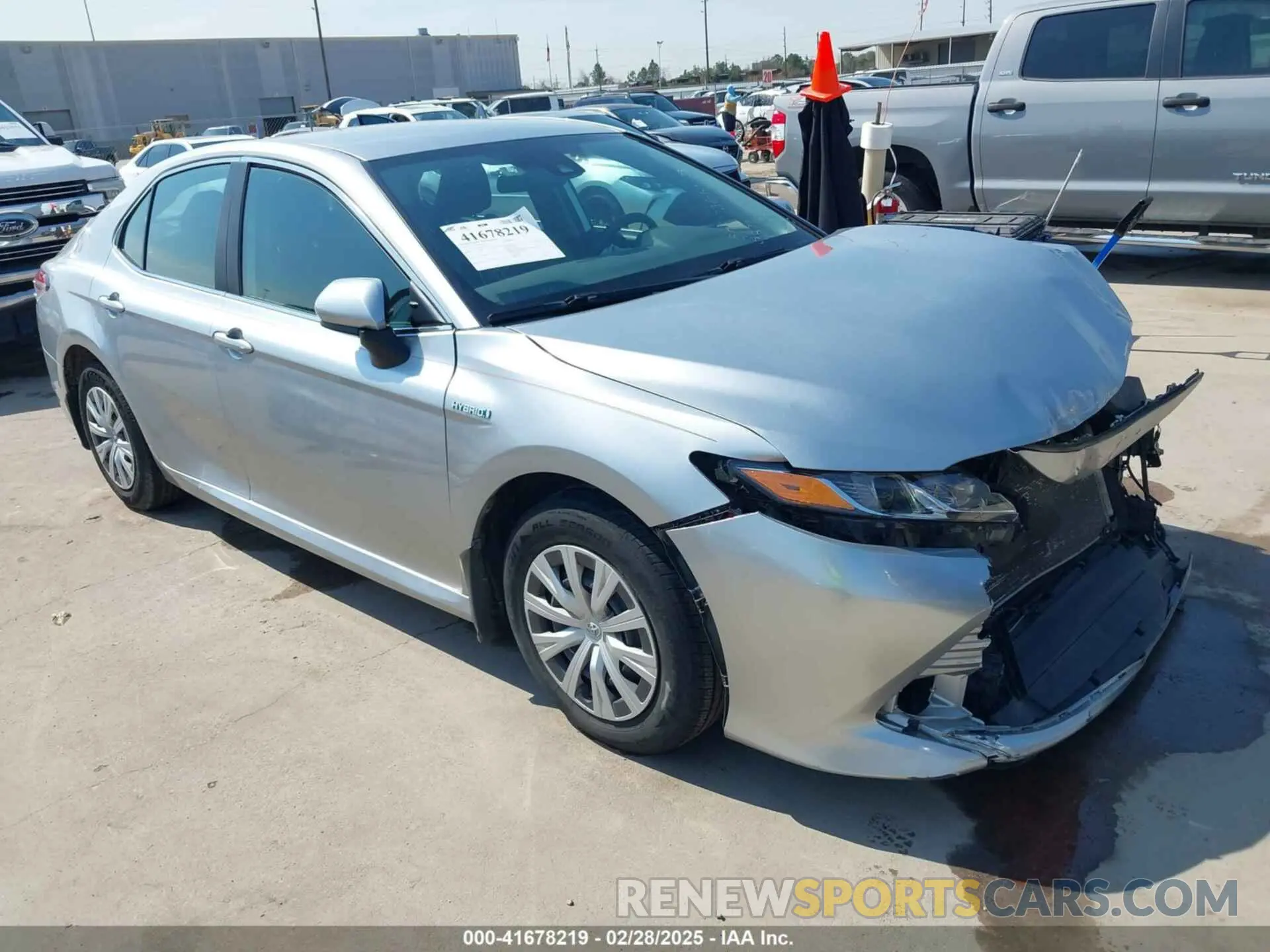 1 Photograph of a damaged car 4T1C31AK6LU539371 TOYOTA CAMRY 2020