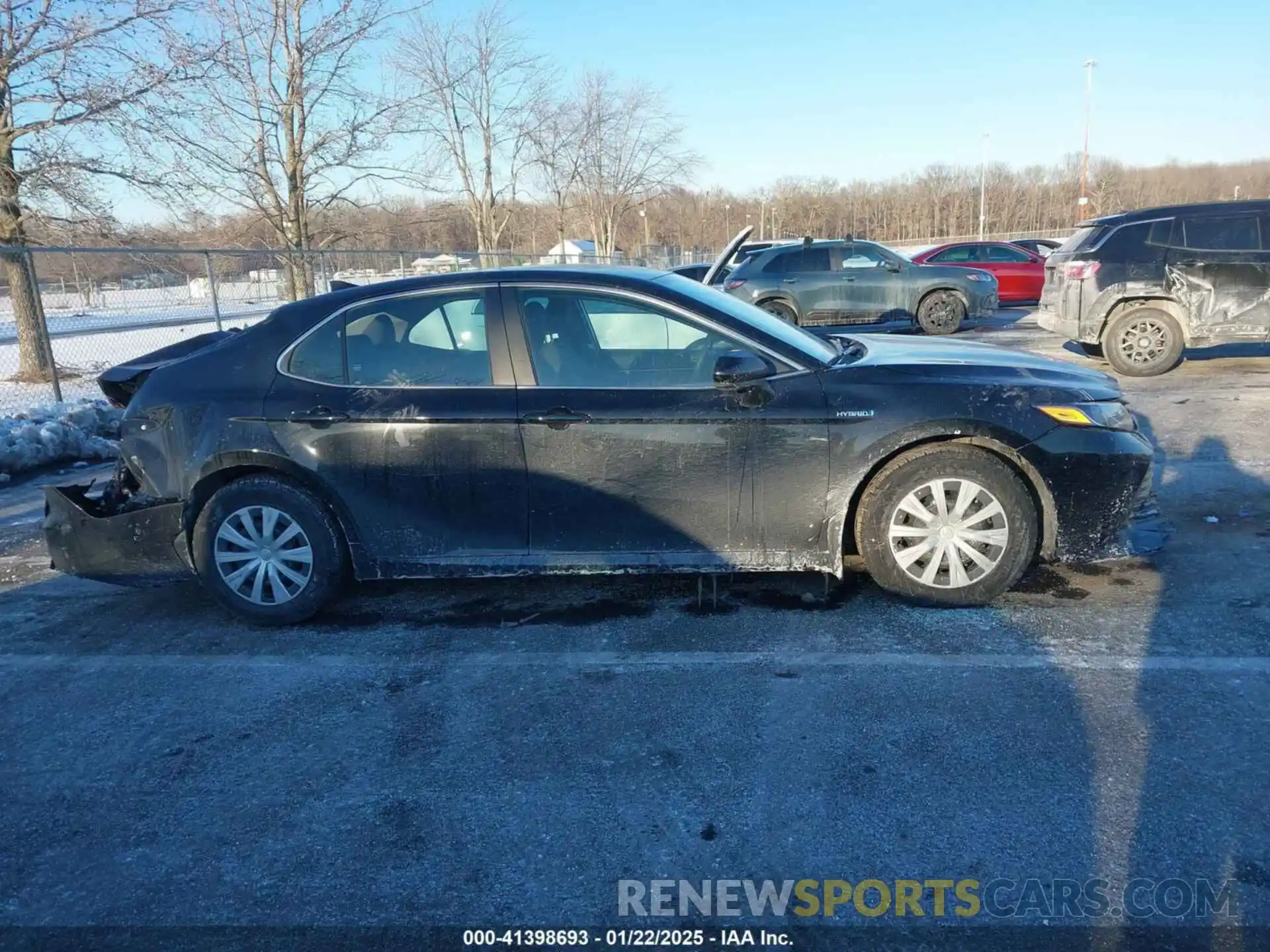 13 Photograph of a damaged car 4T1C31AK7LU524314 TOYOTA CAMRY 2020