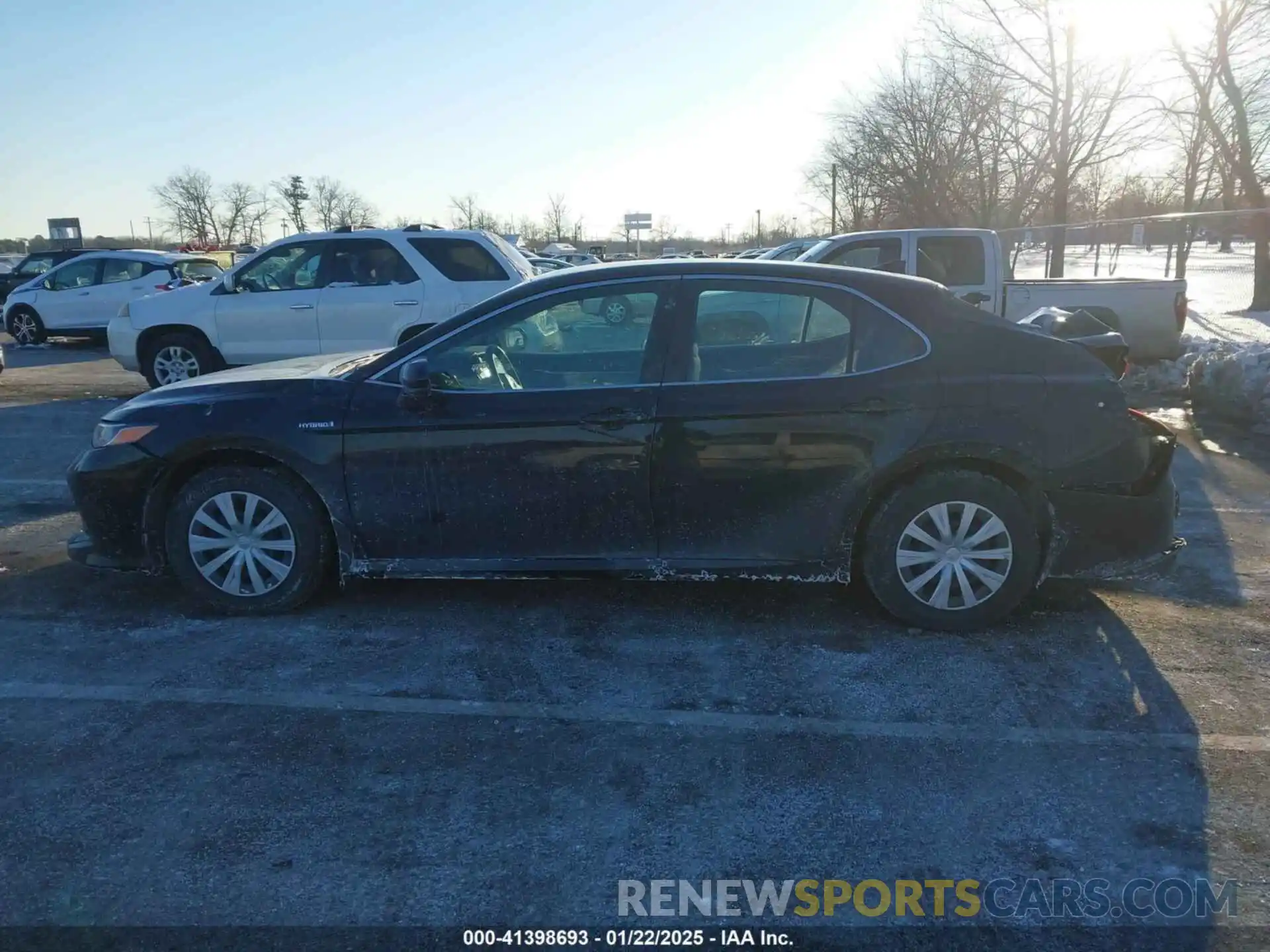 14 Photograph of a damaged car 4T1C31AK7LU524314 TOYOTA CAMRY 2020