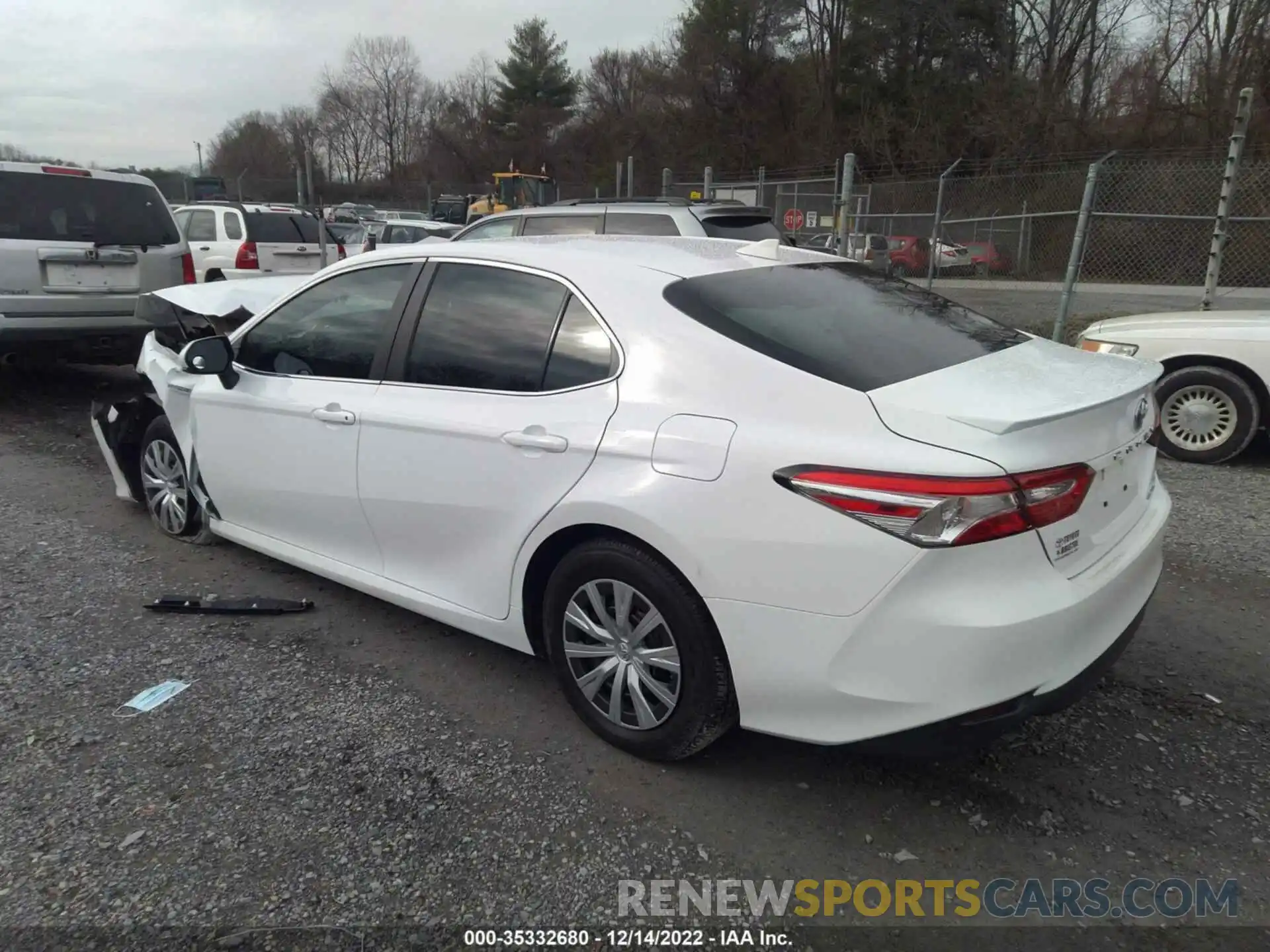 3 Photograph of a damaged car 4T1C31AK7LU526239 TOYOTA CAMRY 2020