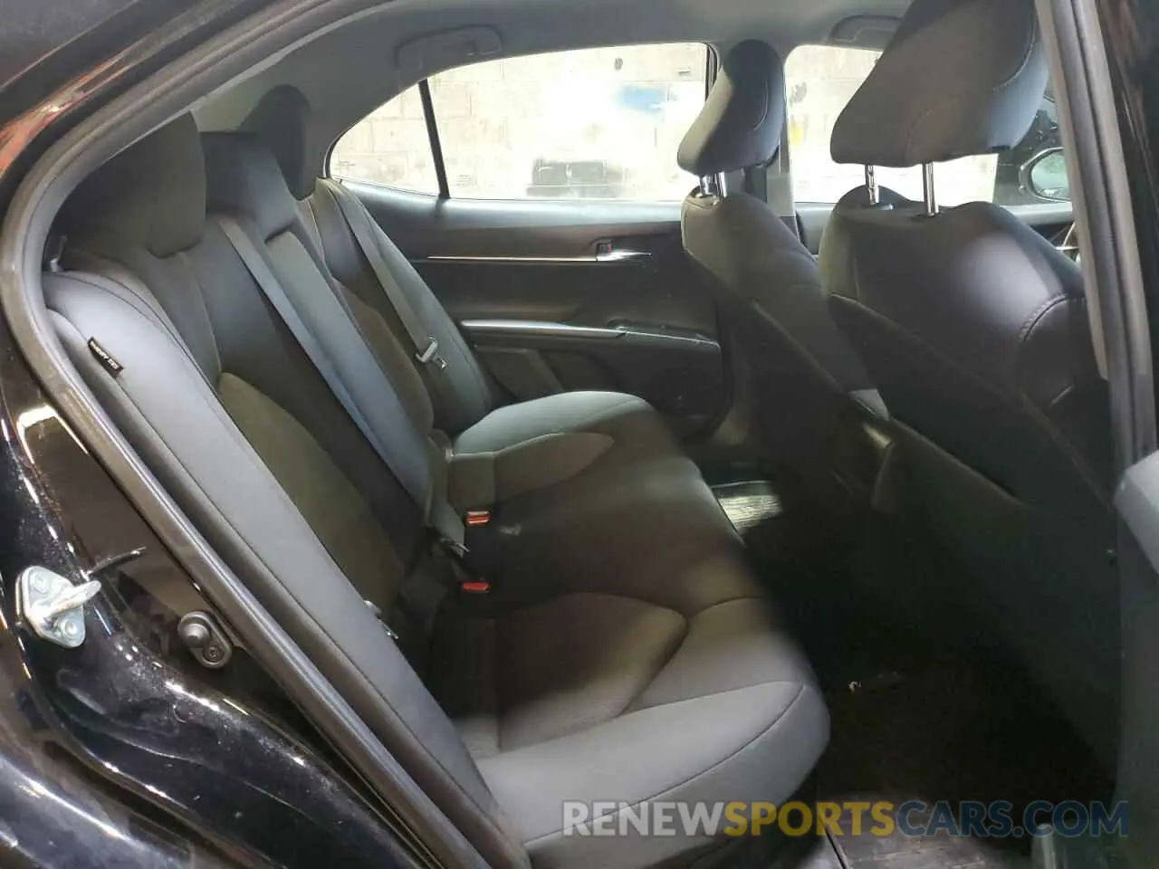 10 Photograph of a damaged car 4T1C31AK7LU536429 TOYOTA CAMRY 2020