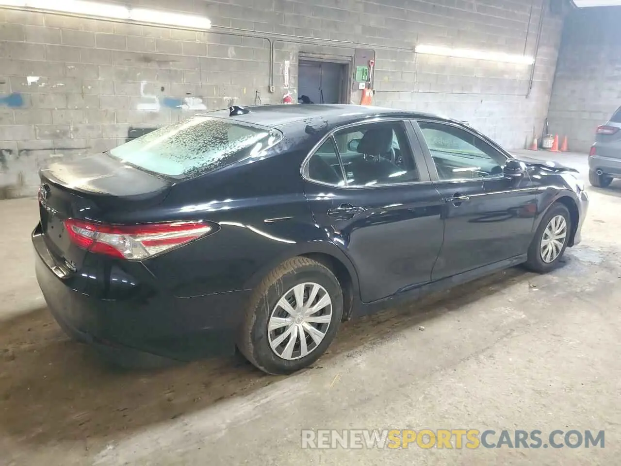 3 Photograph of a damaged car 4T1C31AK7LU536429 TOYOTA CAMRY 2020
