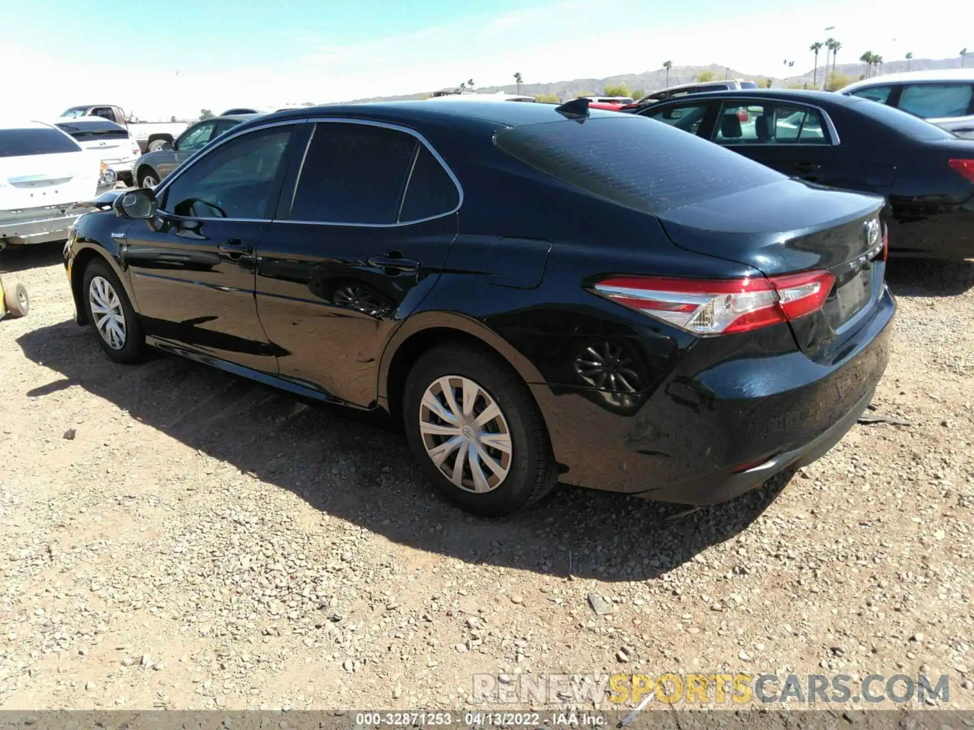 3 Photograph of a damaged car 4T1C31AK7LU541825 TOYOTA CAMRY 2020