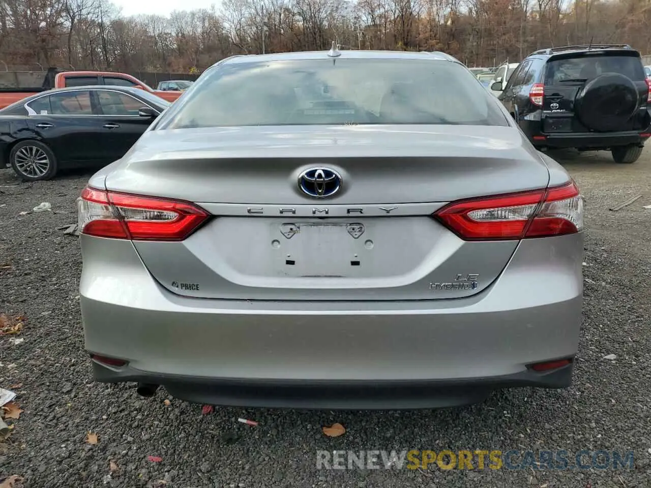6 Photograph of a damaged car 4T1C31AK7LU542215 TOYOTA CAMRY 2020