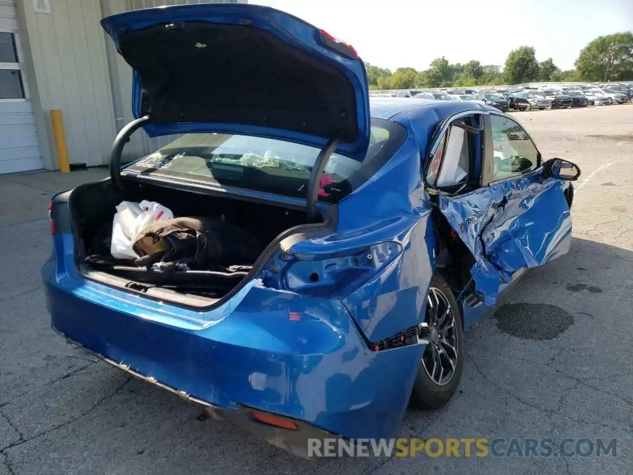 4 Photograph of a damaged car 4T1C31AK8LU010214 TOYOTA CAMRY 2020