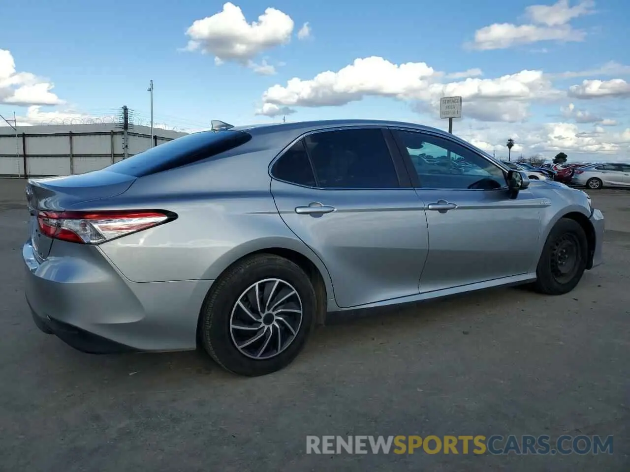 3 Photograph of a damaged car 4T1C31AK8LU011508 TOYOTA CAMRY 2020