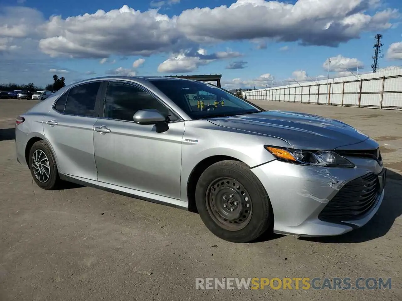 4 Photograph of a damaged car 4T1C31AK8LU011508 TOYOTA CAMRY 2020