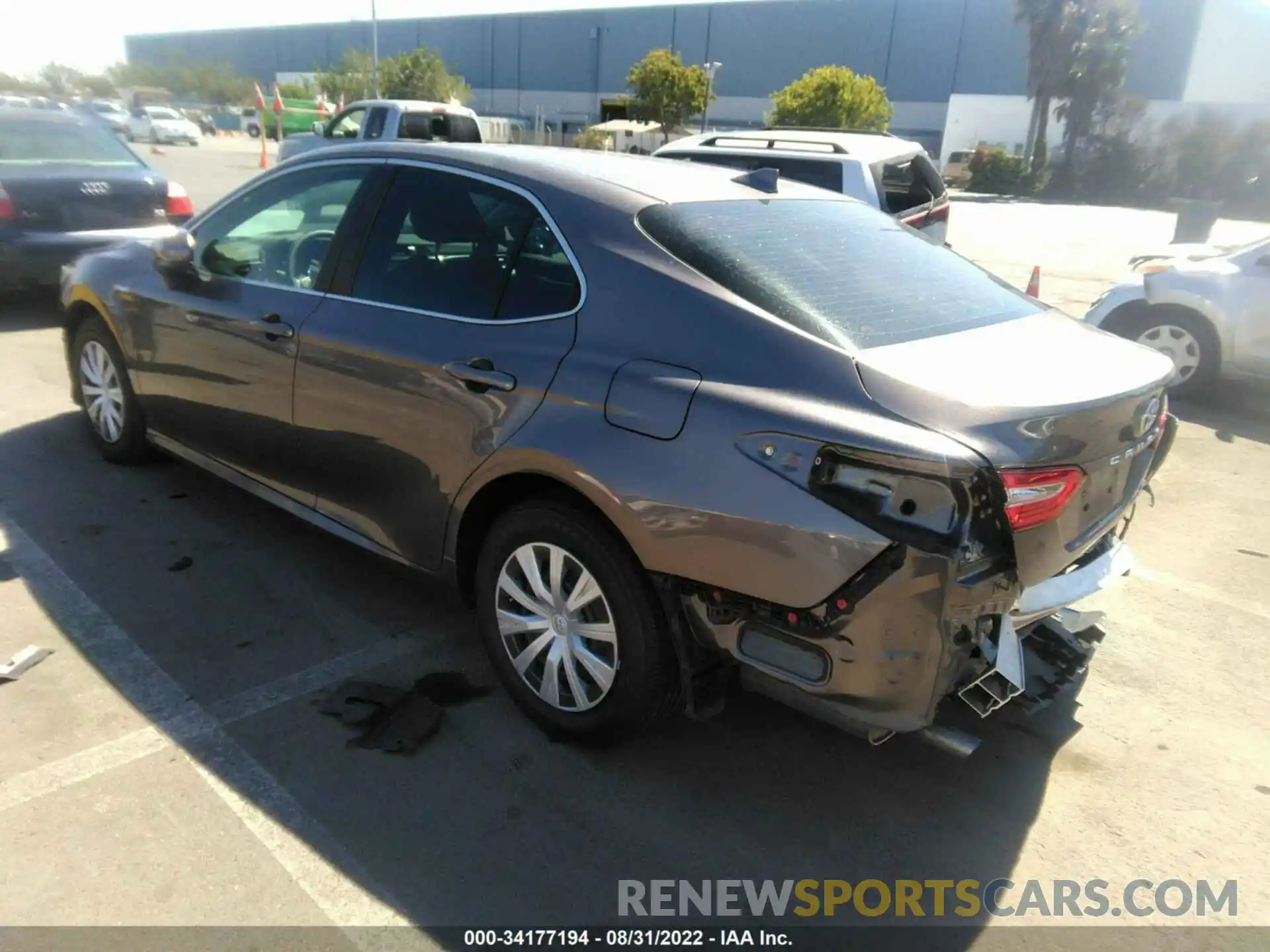 3 Photograph of a damaged car 4T1C31AK8LU535743 TOYOTA CAMRY 2020