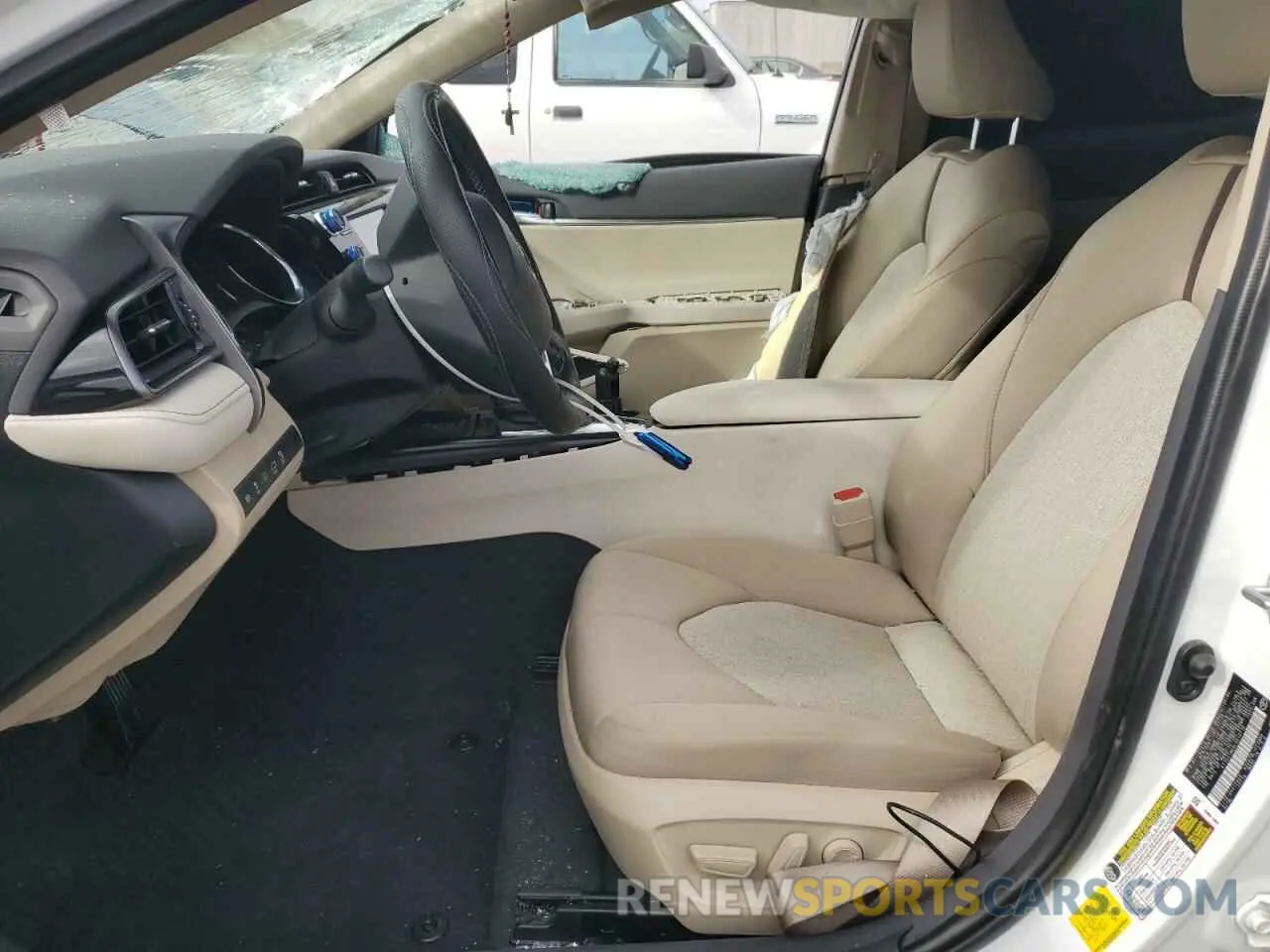 7 Photograph of a damaged car 4T1C31AK9LU012716 TOYOTA CAMRY 2020