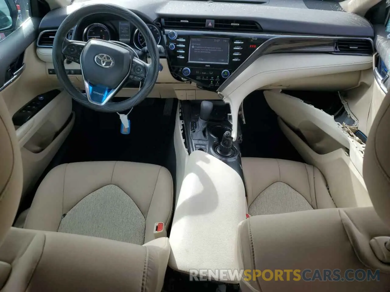 8 Photograph of a damaged car 4T1C31AK9LU012716 TOYOTA CAMRY 2020