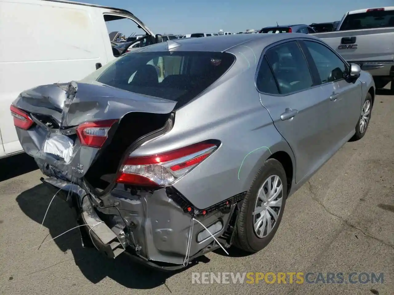 4 Photograph of a damaged car 4T1C31AK9LU013882 TOYOTA CAMRY 2020