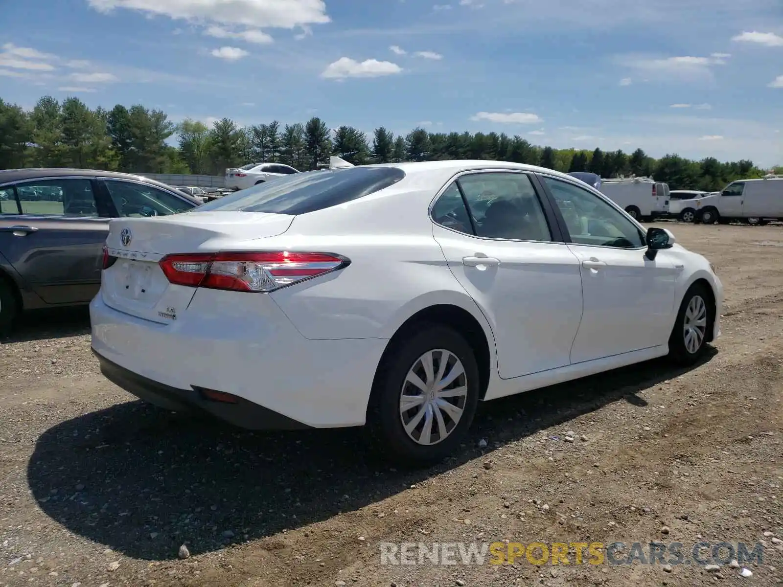 4 Photograph of a damaged car 4T1C31AK9LU018385 TOYOTA CAMRY 2020