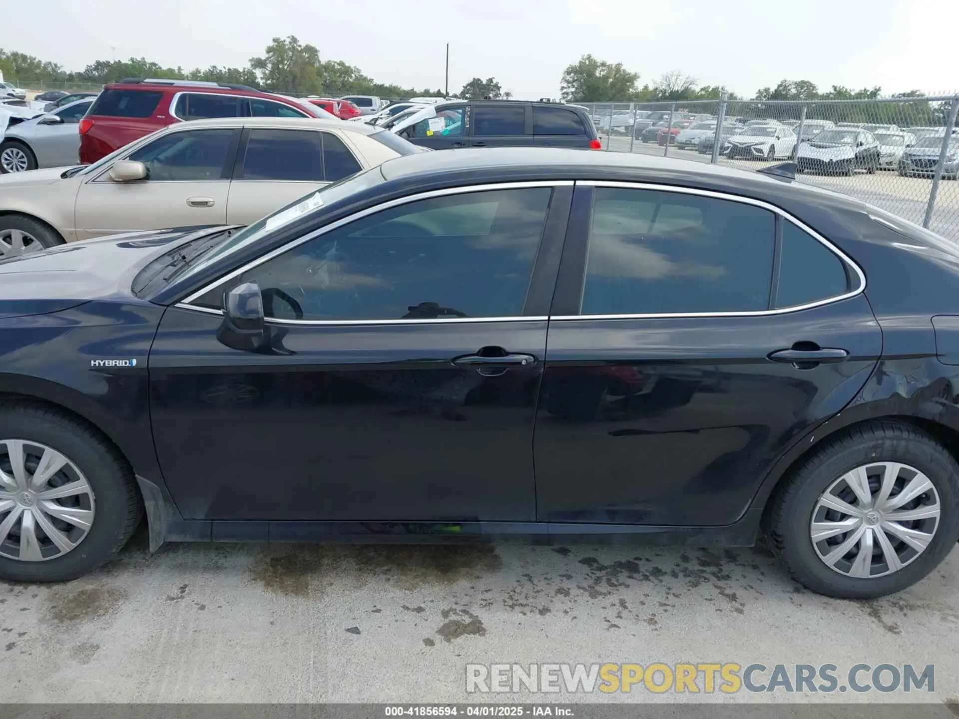 15 Photograph of a damaged car 4T1C31AK9LU019648 TOYOTA CAMRY 2020