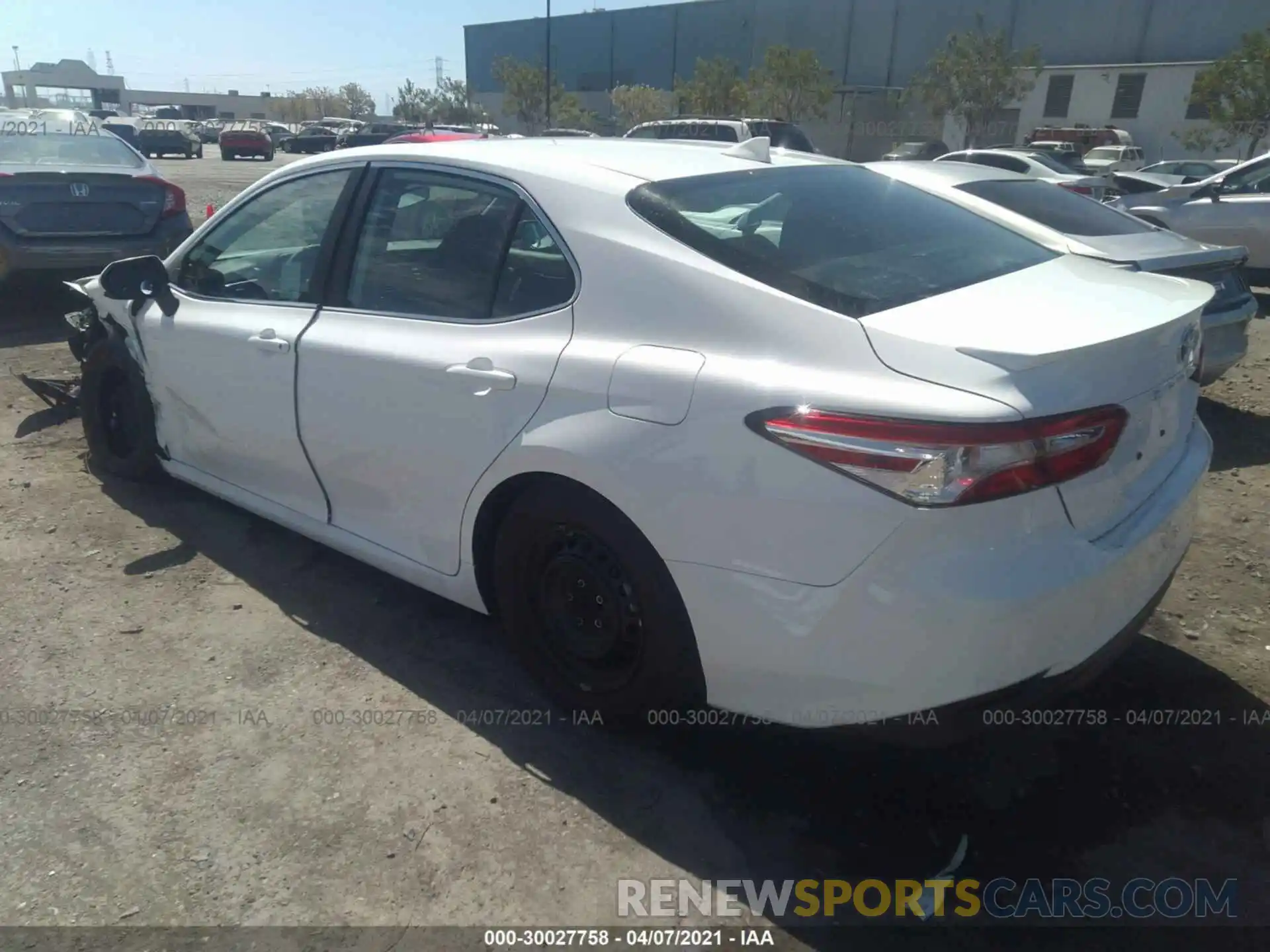 3 Photograph of a damaged car 4T1C31AK9LU536030 TOYOTA CAMRY 2020