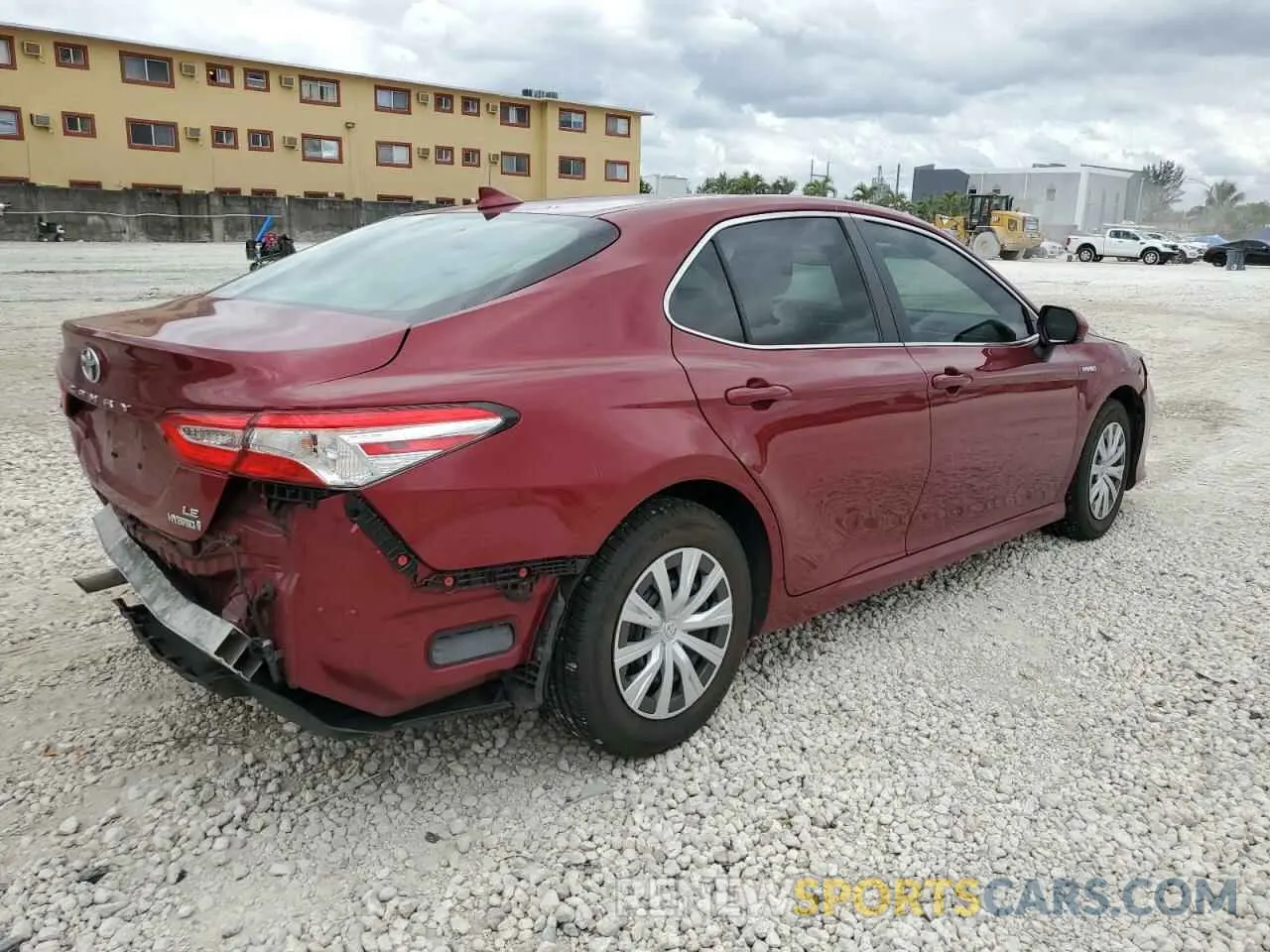 3 Photograph of a damaged car 4T1C31AK9LU541387 TOYOTA CAMRY 2020