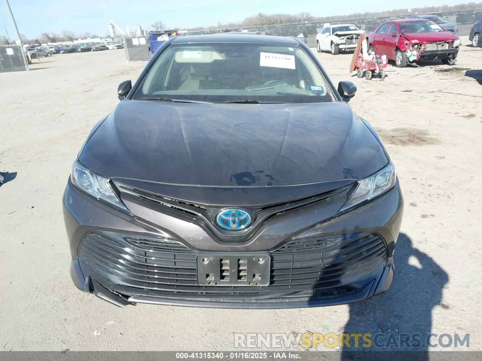 11 Photograph of a damaged car 4T1C31AKXLU011400 TOYOTA CAMRY 2020