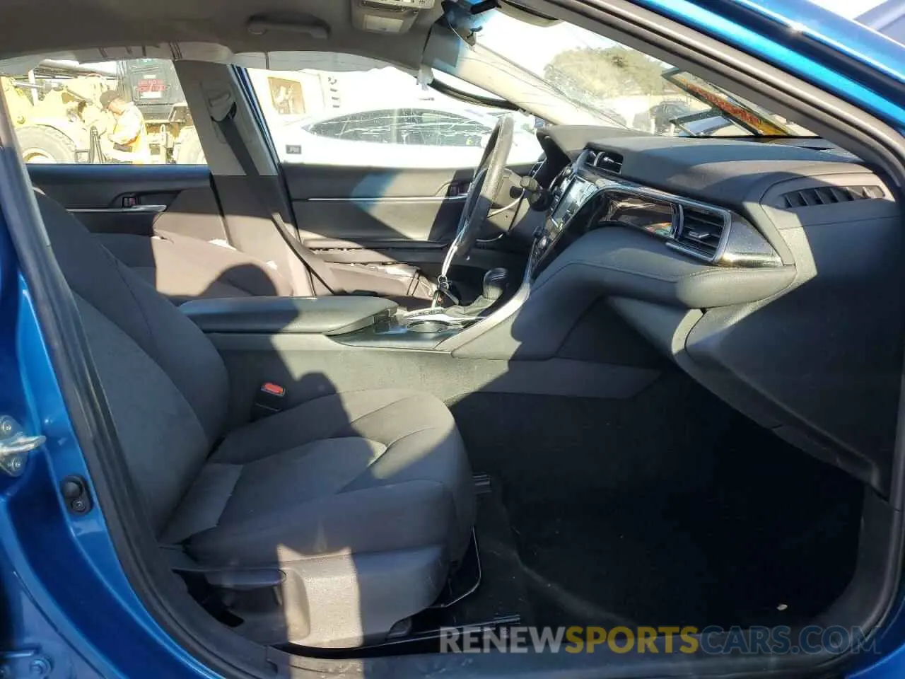 7 Photograph of a damaged car 4T1C31AKXLU012367 TOYOTA CAMRY 2020