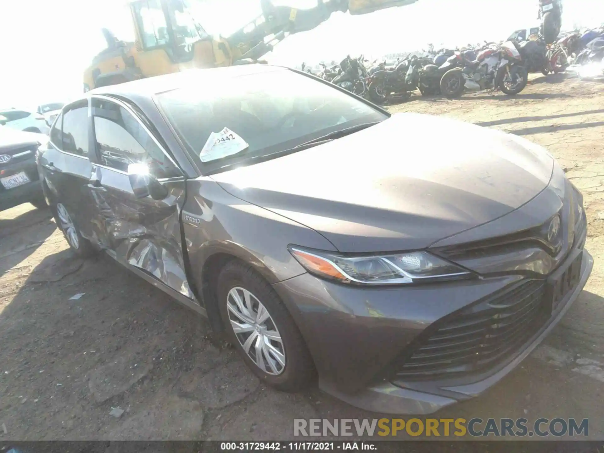 1 Photograph of a damaged car 4T1C31AKXLU013289 TOYOTA CAMRY 2020