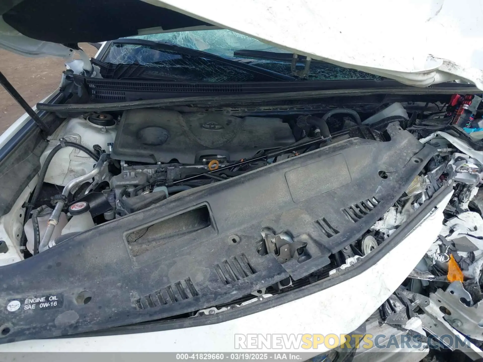 10 Photograph of a damaged car 4T1C31AKXLU019674 TOYOTA CAMRY 2020