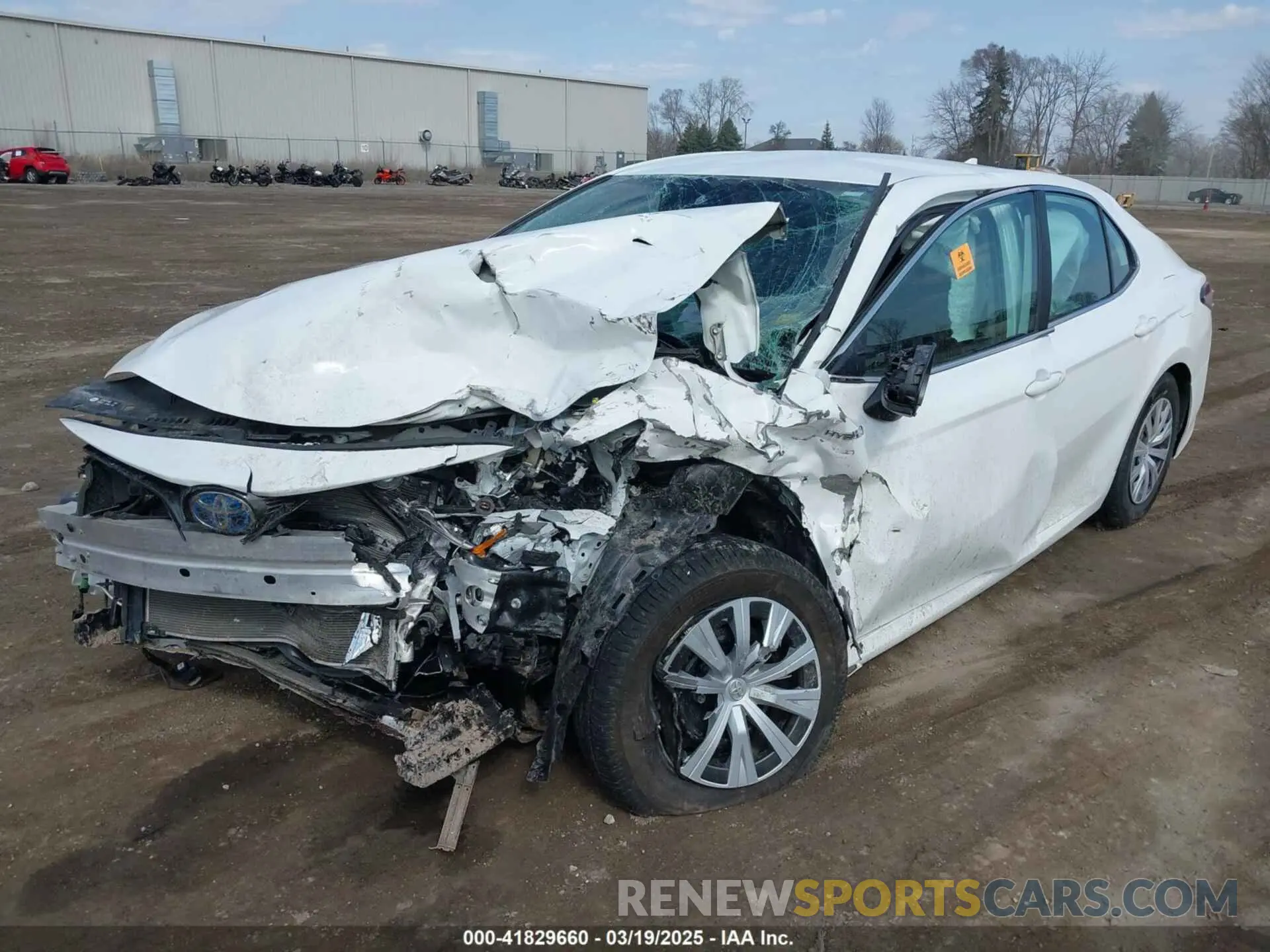 12 Photograph of a damaged car 4T1C31AKXLU019674 TOYOTA CAMRY 2020