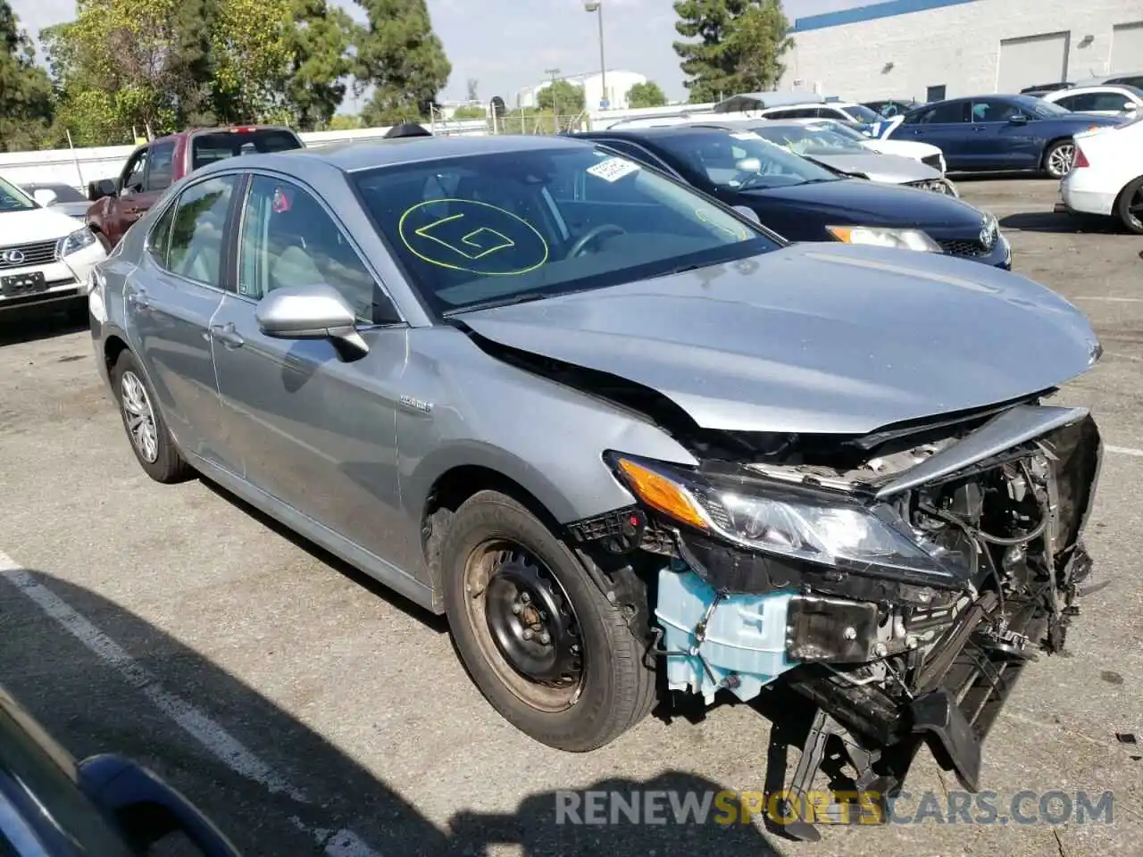 1 Photograph of a damaged car 4T1C31AKXLU519446 TOYOTA CAMRY 2020