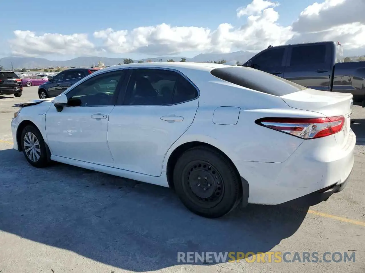 2 Photograph of a damaged car 4T1C31AKXLU526526 TOYOTA CAMRY 2020