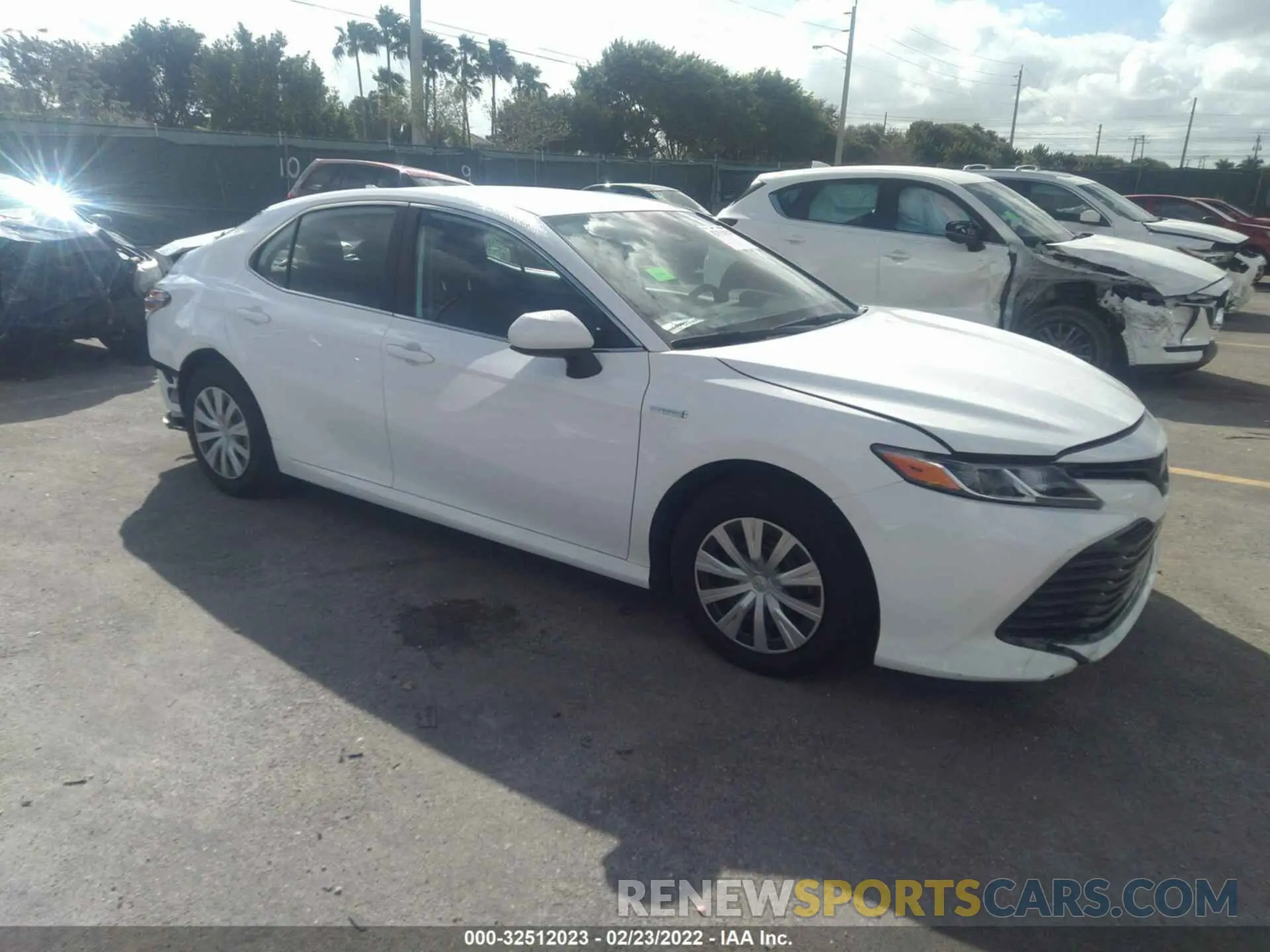 1 Photograph of a damaged car 4T1C31AKXLU534609 TOYOTA CAMRY 2020