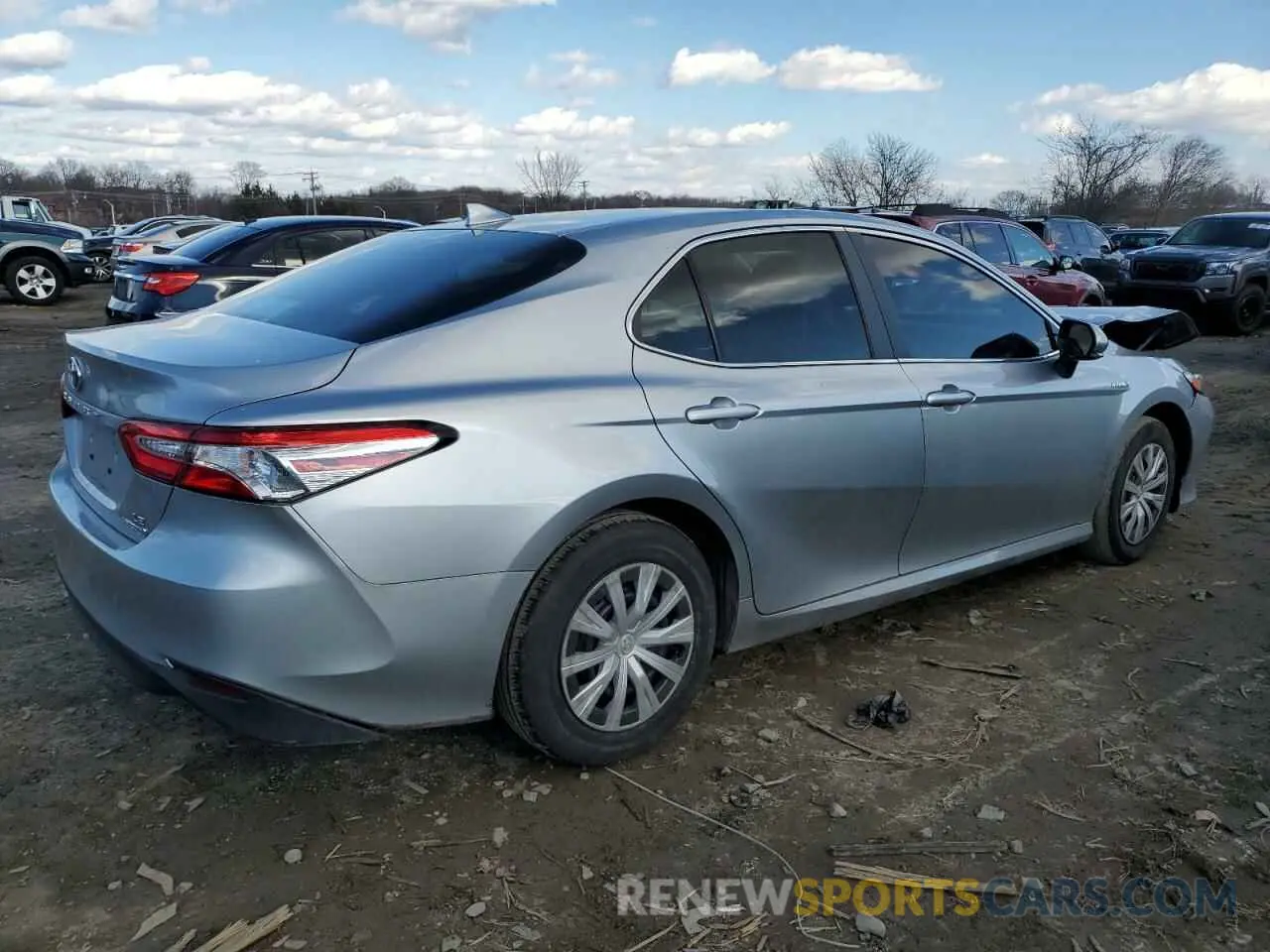 3 Photograph of a damaged car 4T1E31AK1LU540856 TOYOTA CAMRY 2020