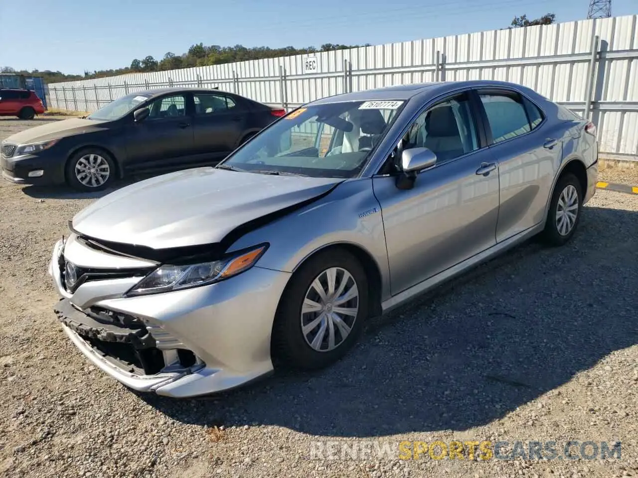 1 Photograph of a damaged car 4T1E31AK2LU522978 TOYOTA CAMRY 2020