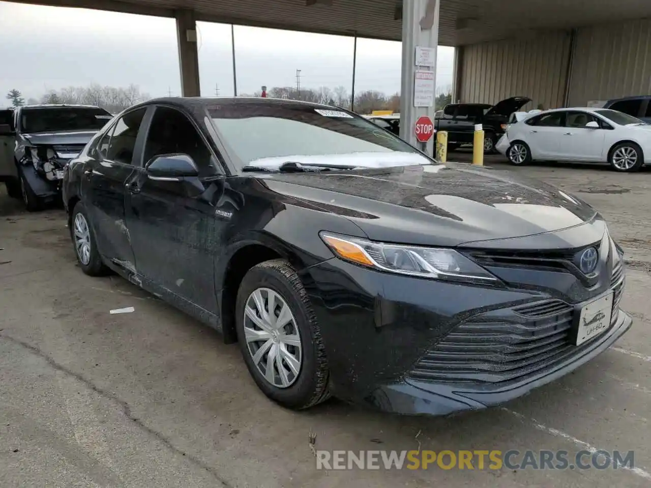 4 Photograph of a damaged car 4T1E31AK3LU522598 TOYOTA CAMRY 2020