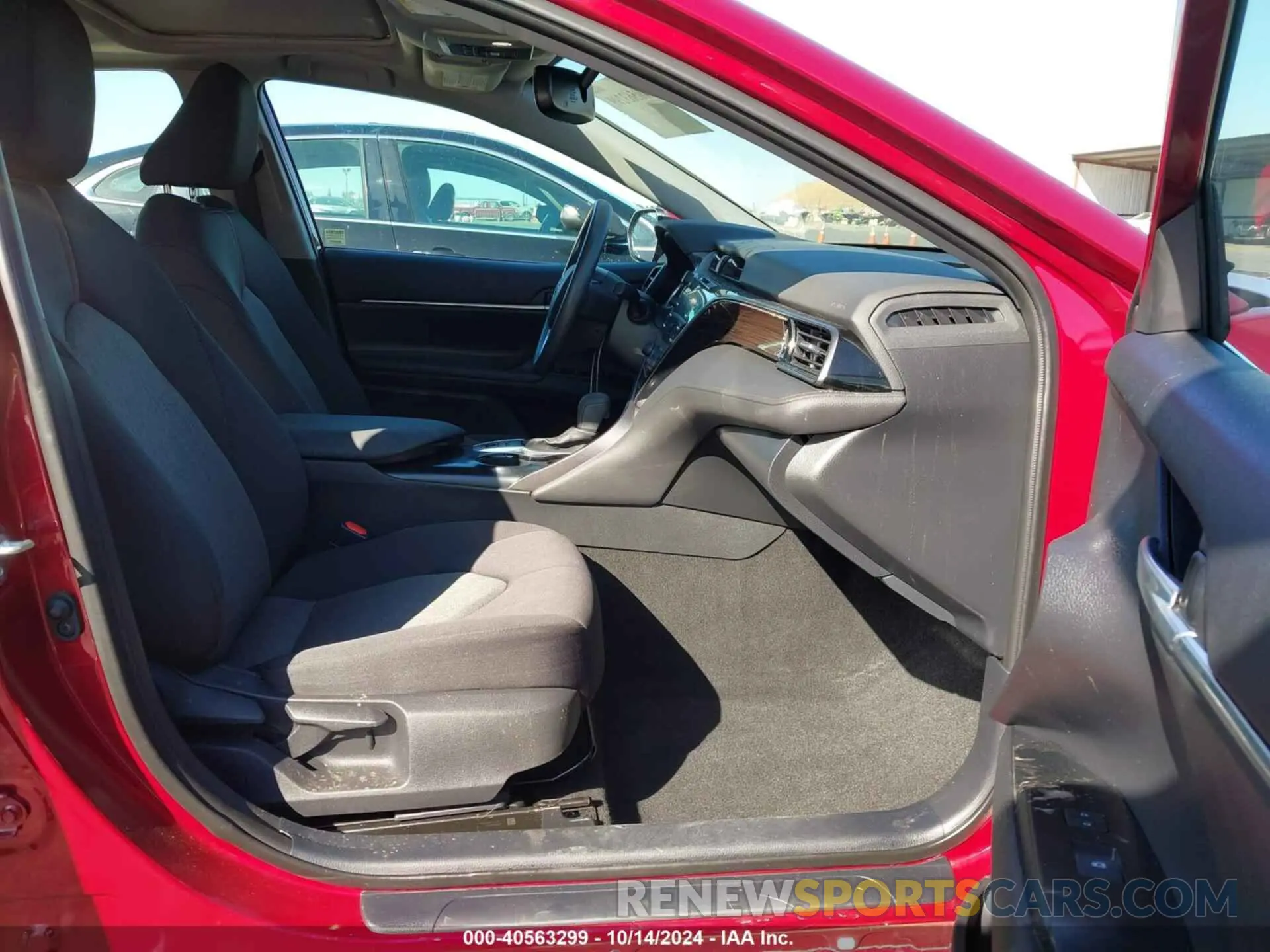 5 Photograph of a damaged car 4T1E31AK7LU545138 TOYOTA CAMRY 2020