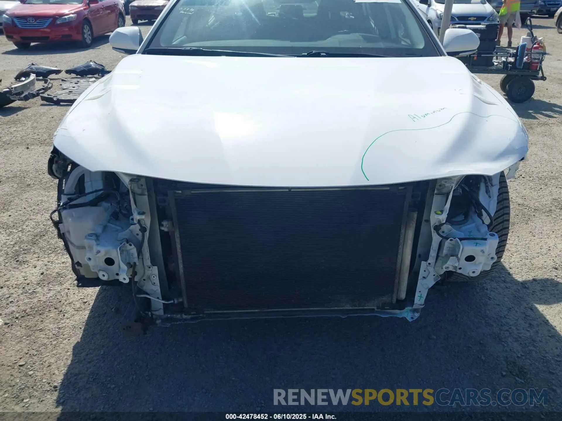 6 Photograph of a damaged car 4T1E31AK8LU529949 TOYOTA CAMRY 2020