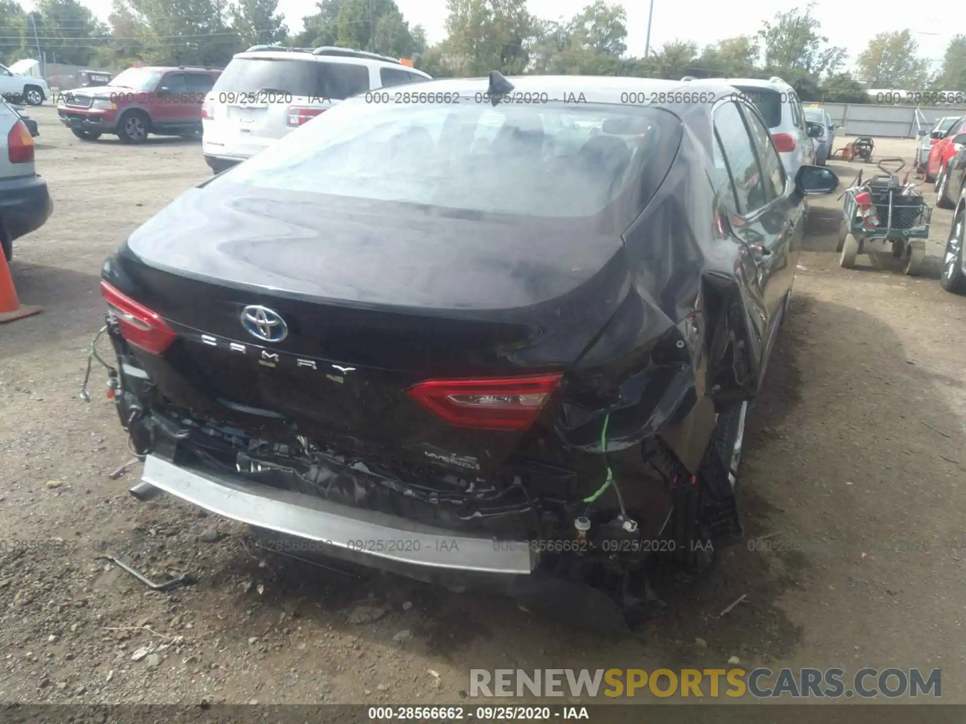 6 Photograph of a damaged car 4T1E31AK8LU534665 TOYOTA CAMRY 2020