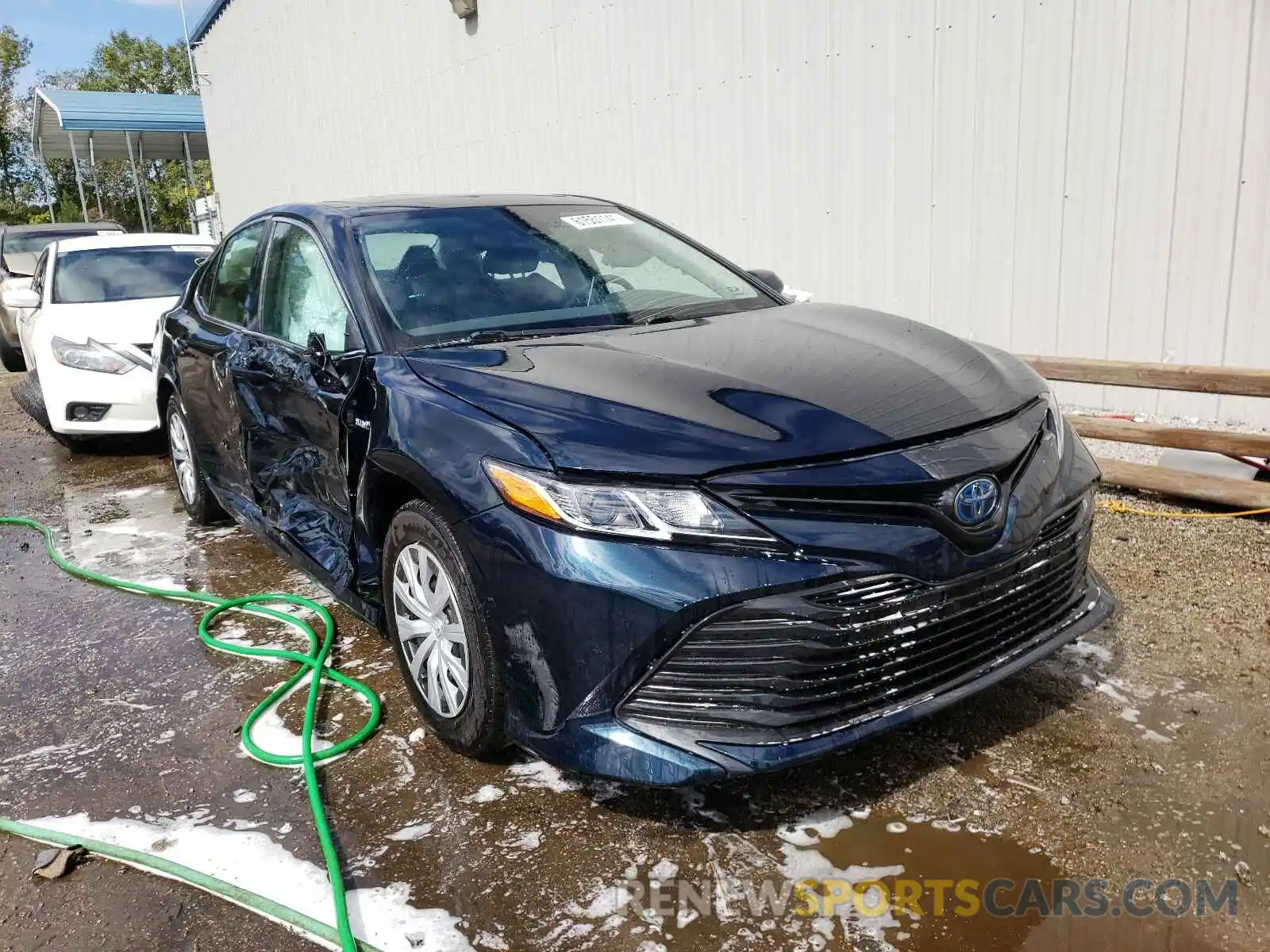 1 Photograph of a damaged car 4T1E31AK9LU522234 TOYOTA CAMRY 2020