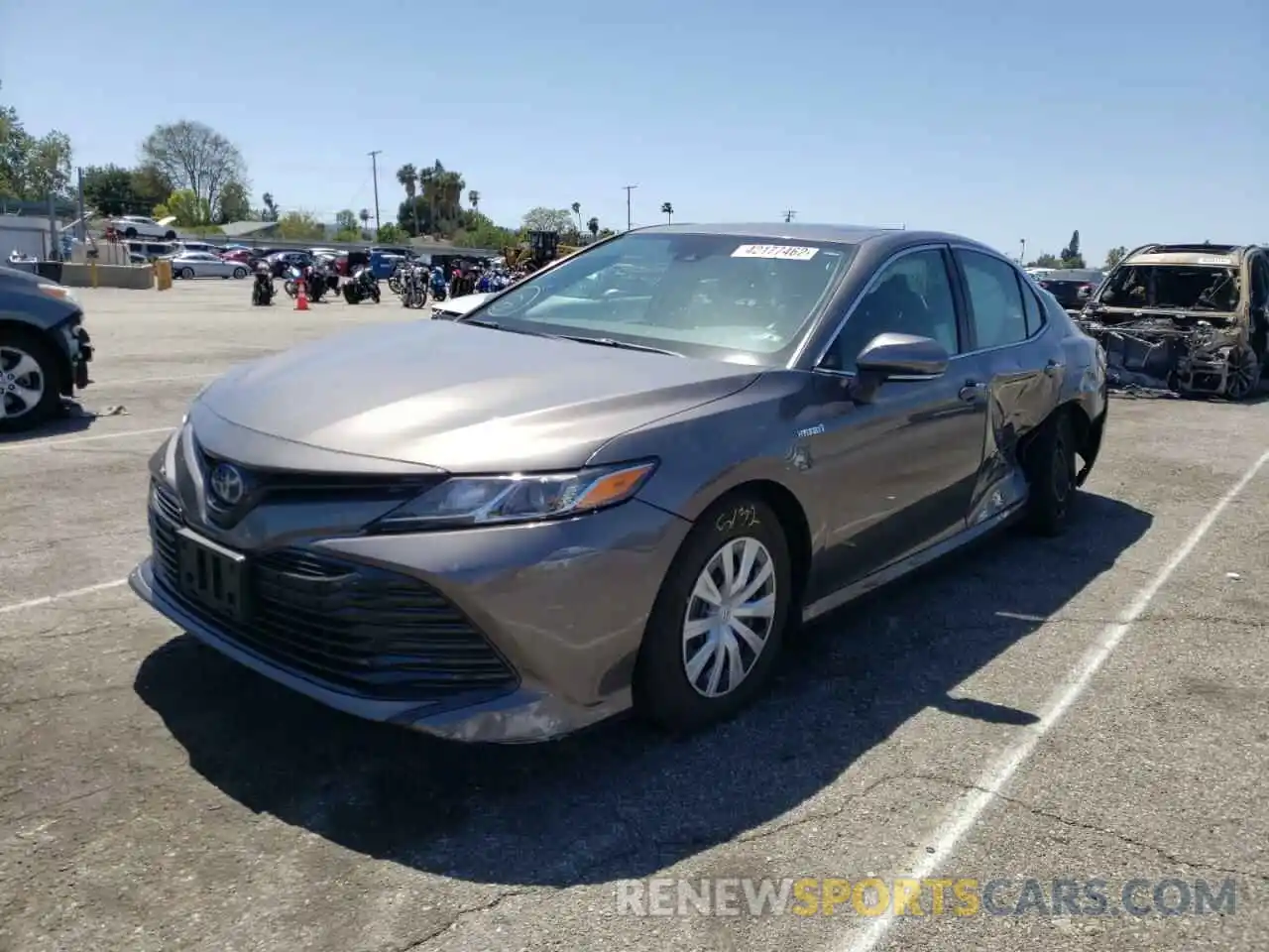 2 Photograph of a damaged car 4T1E31AKXLU010501 TOYOTA CAMRY 2020