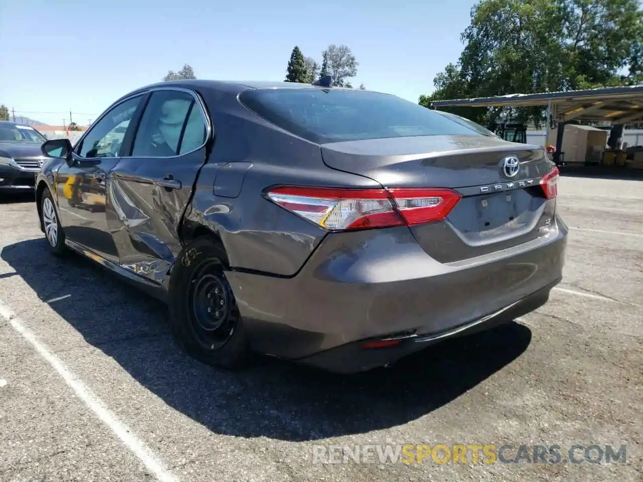 3 Photograph of a damaged car 4T1E31AKXLU010501 TOYOTA CAMRY 2020