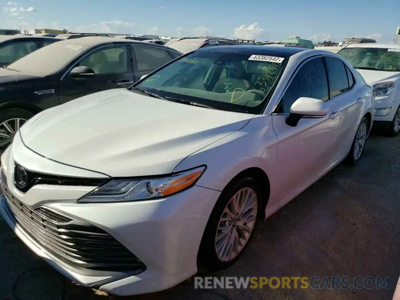 2 Photograph of a damaged car 4T1F11AK0LU908647 TOYOTA CAMRY 2020